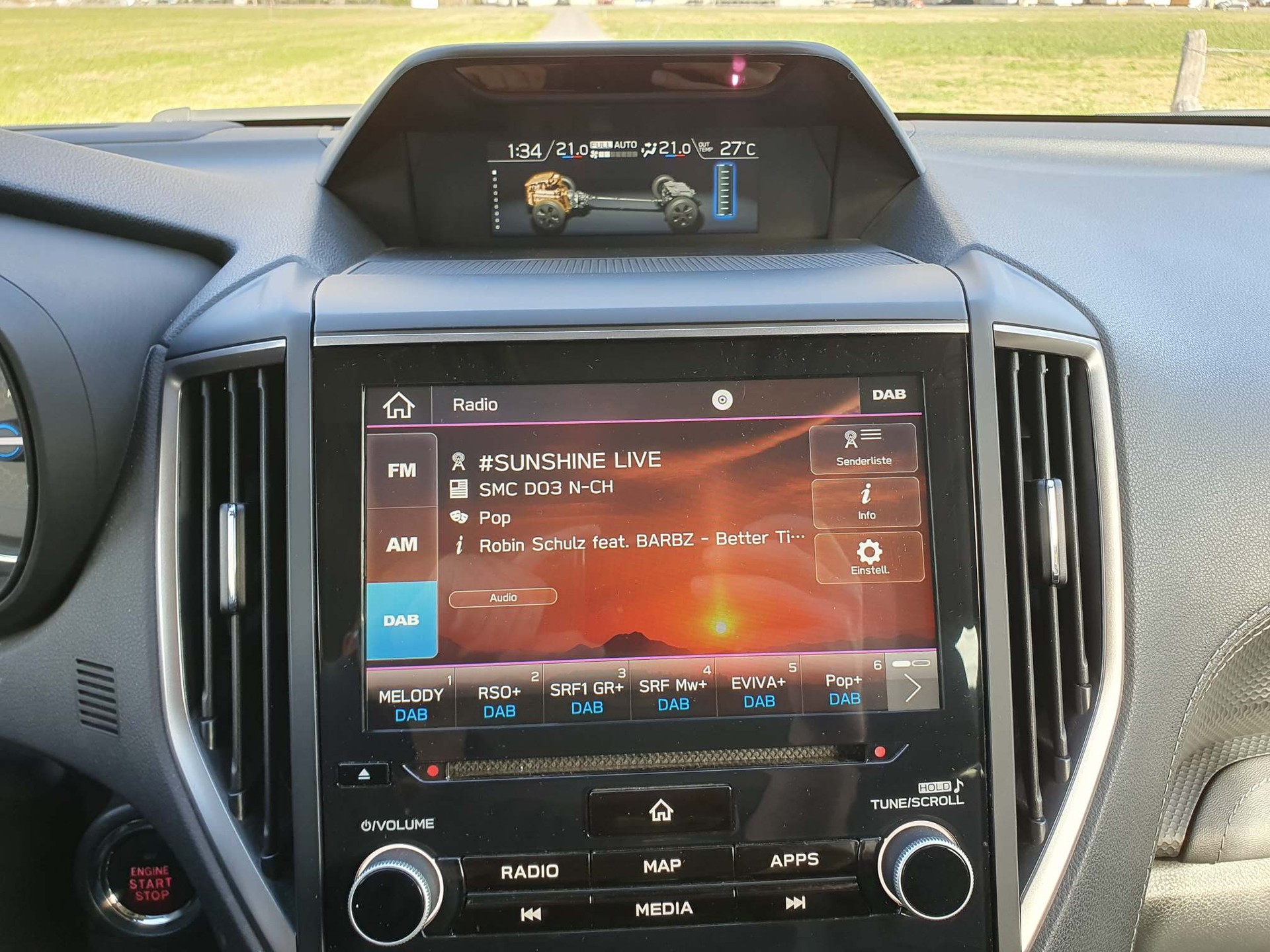SUBARU Forester Station 2.0i e-Boxer Luxury-image-14