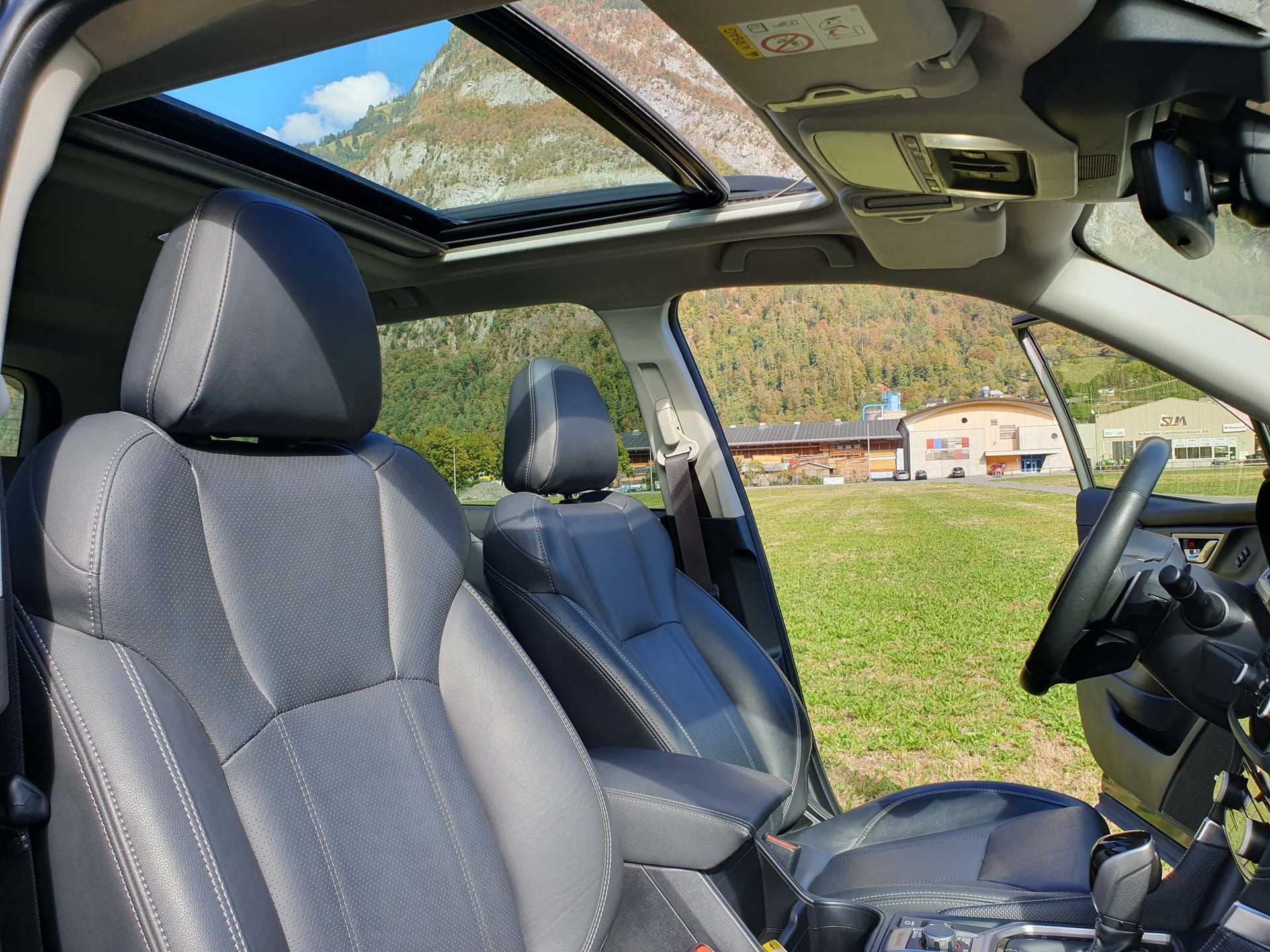 SUBARU Forester Station 2.0i e-Boxer Luxury-image-11