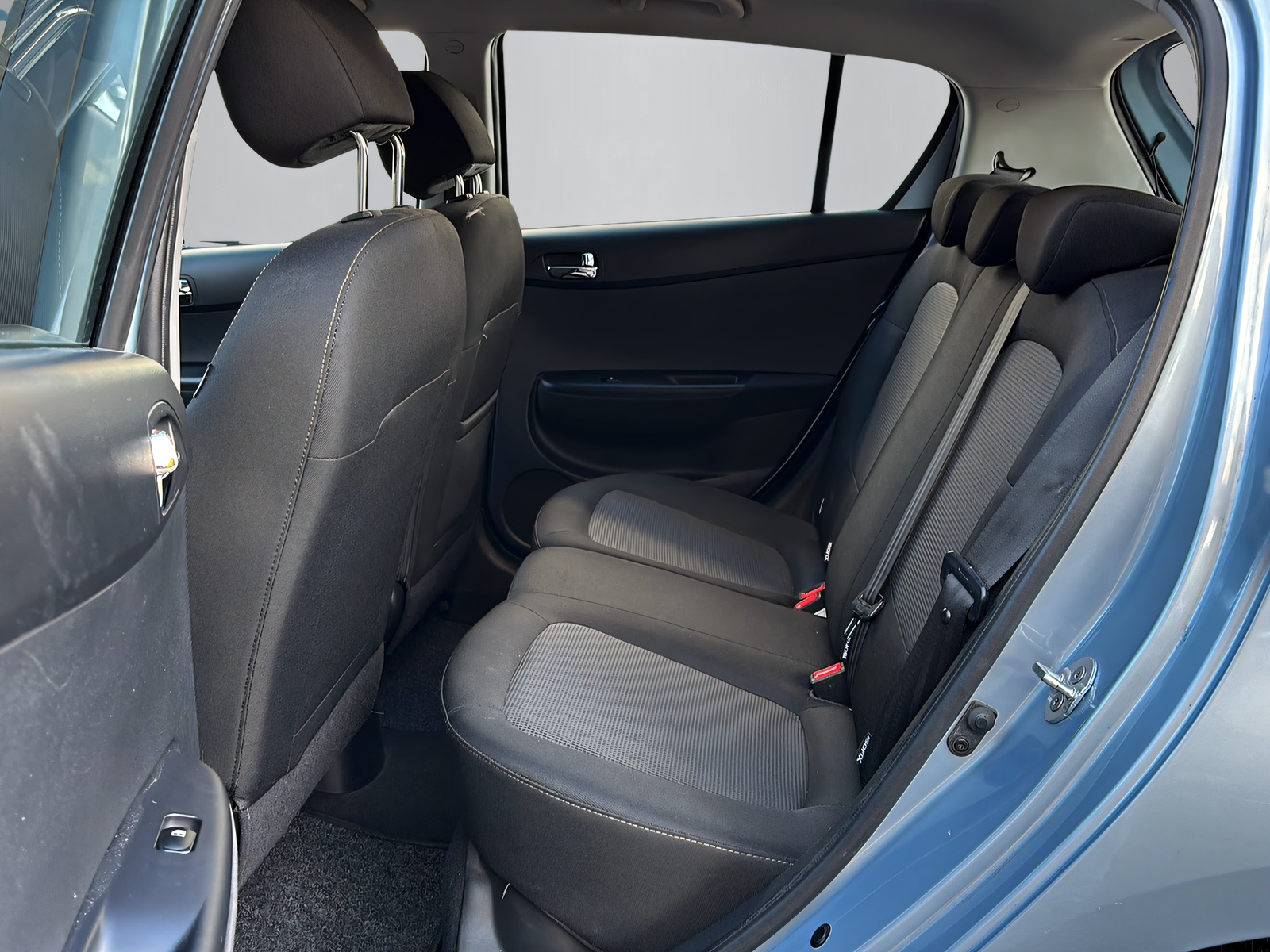 HYUNDAI i20 1.4 Style-image-6