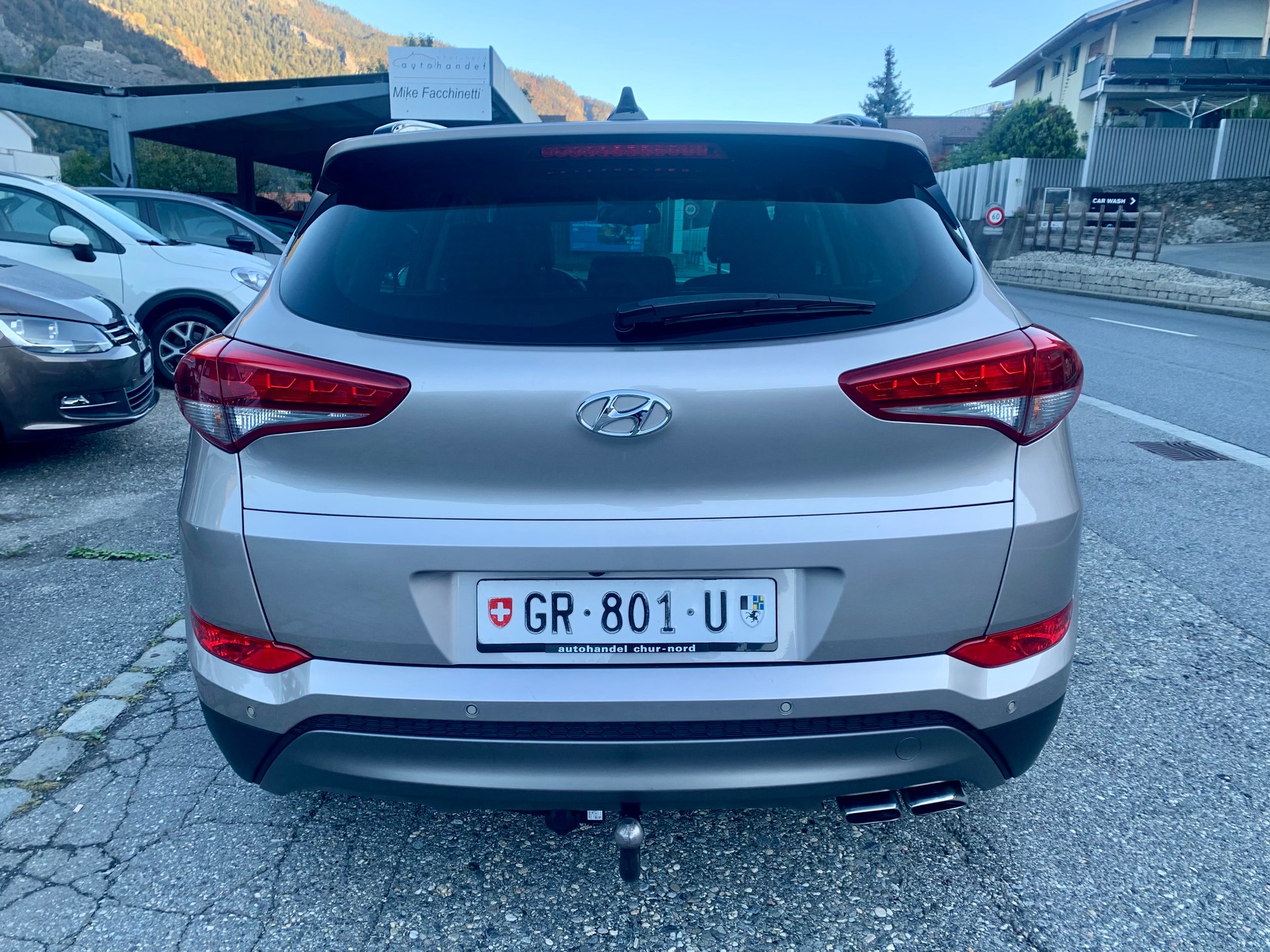 HYUNDAI Tucson 2.0 CRDI Plena 4WD Automatic-image-3