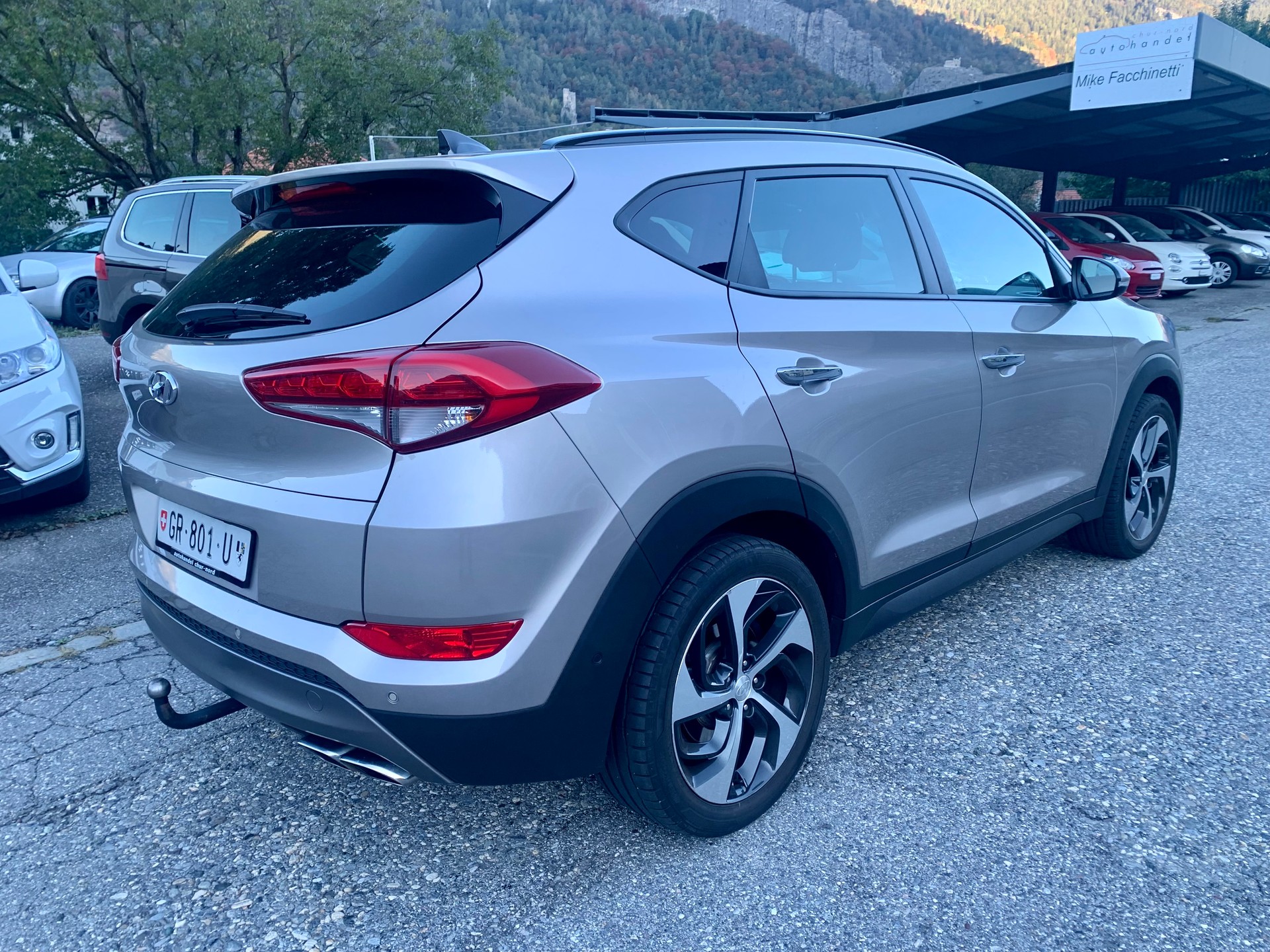 HYUNDAI Tucson 2.0 CRDI Plena 4WD Automatic-image-4