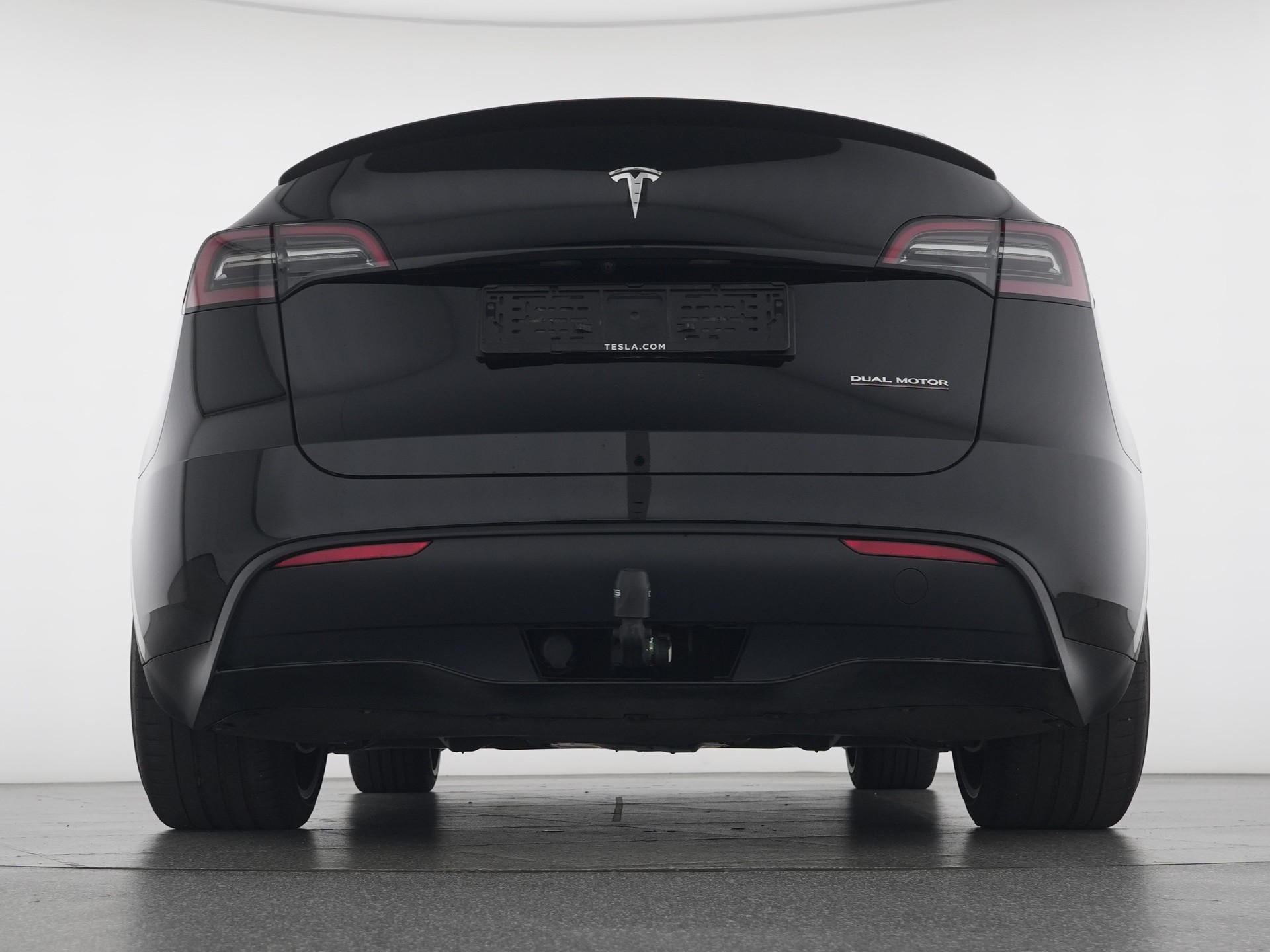 TESLA Model Y Performance-image-3