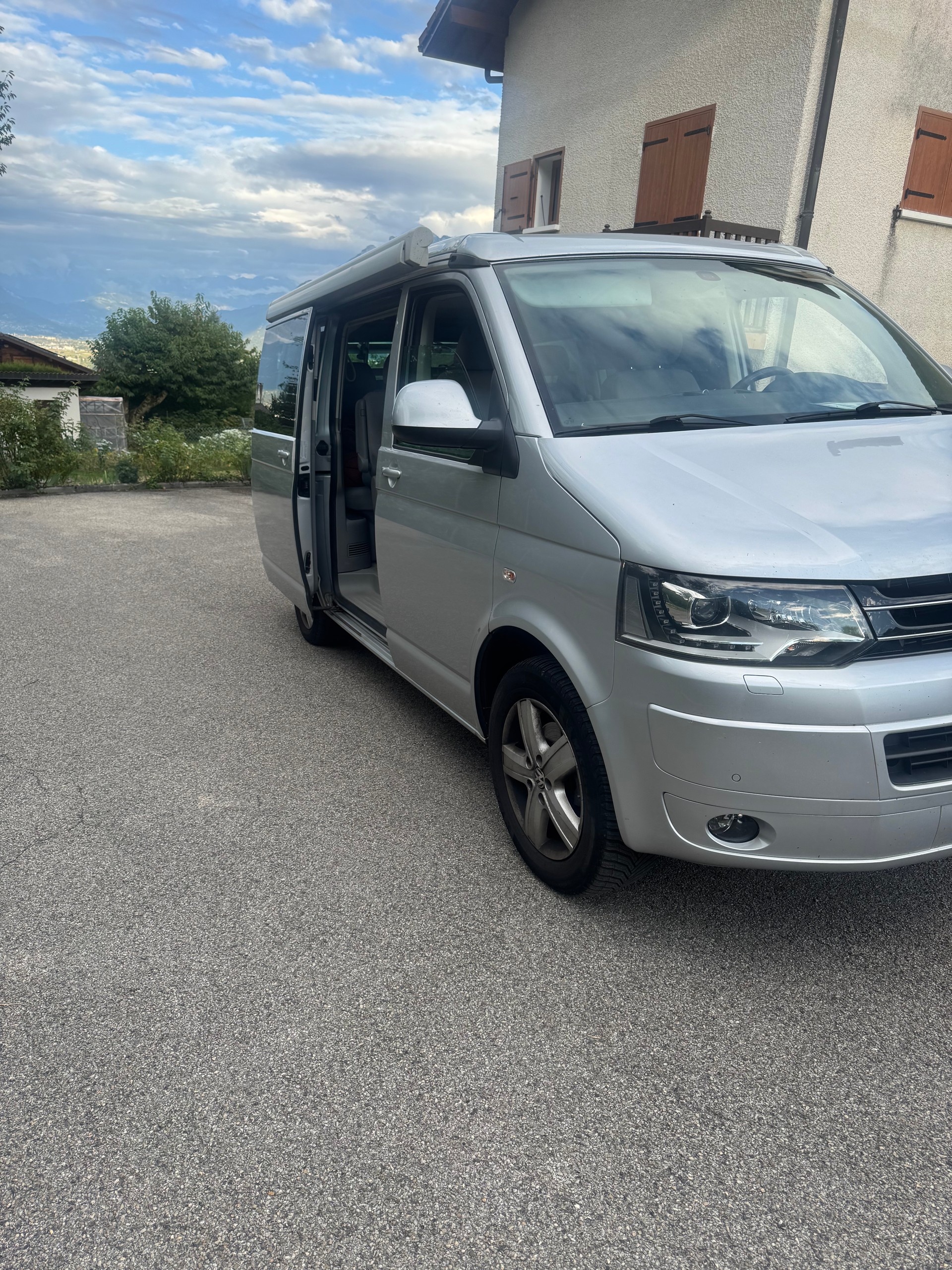 VW 2.0 TDI 140 Beach-image-4