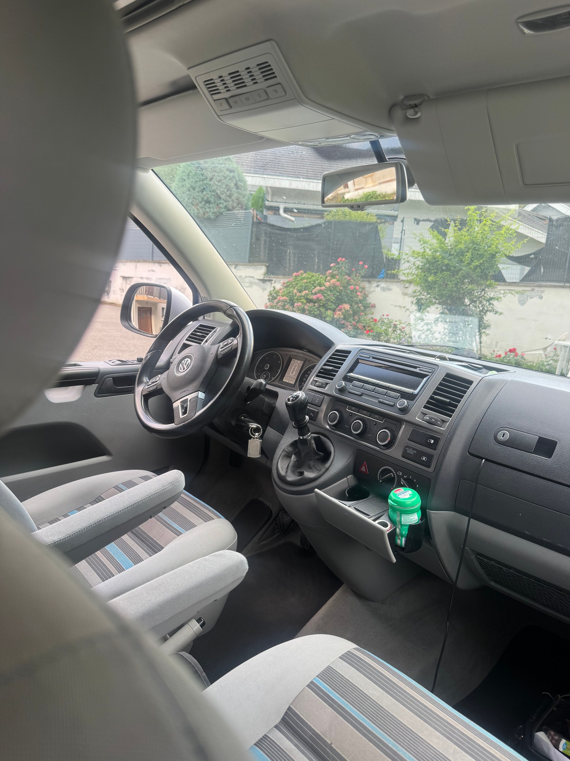 VW 2.0 TDI 140 Beach-image-5