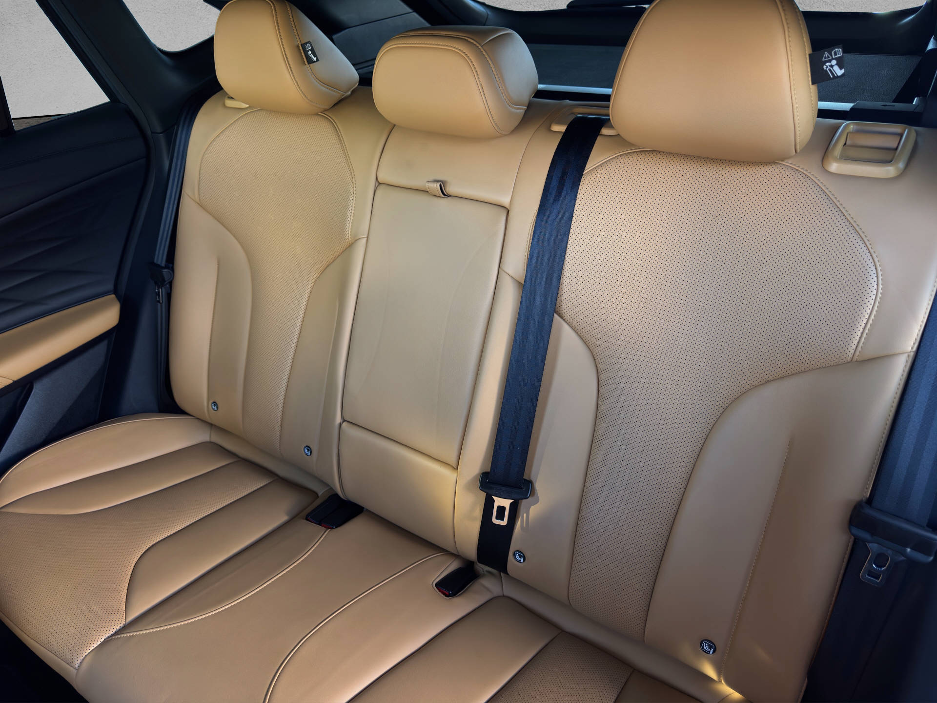 MG HS 1.5 Vti-Tech Luxury-image-12