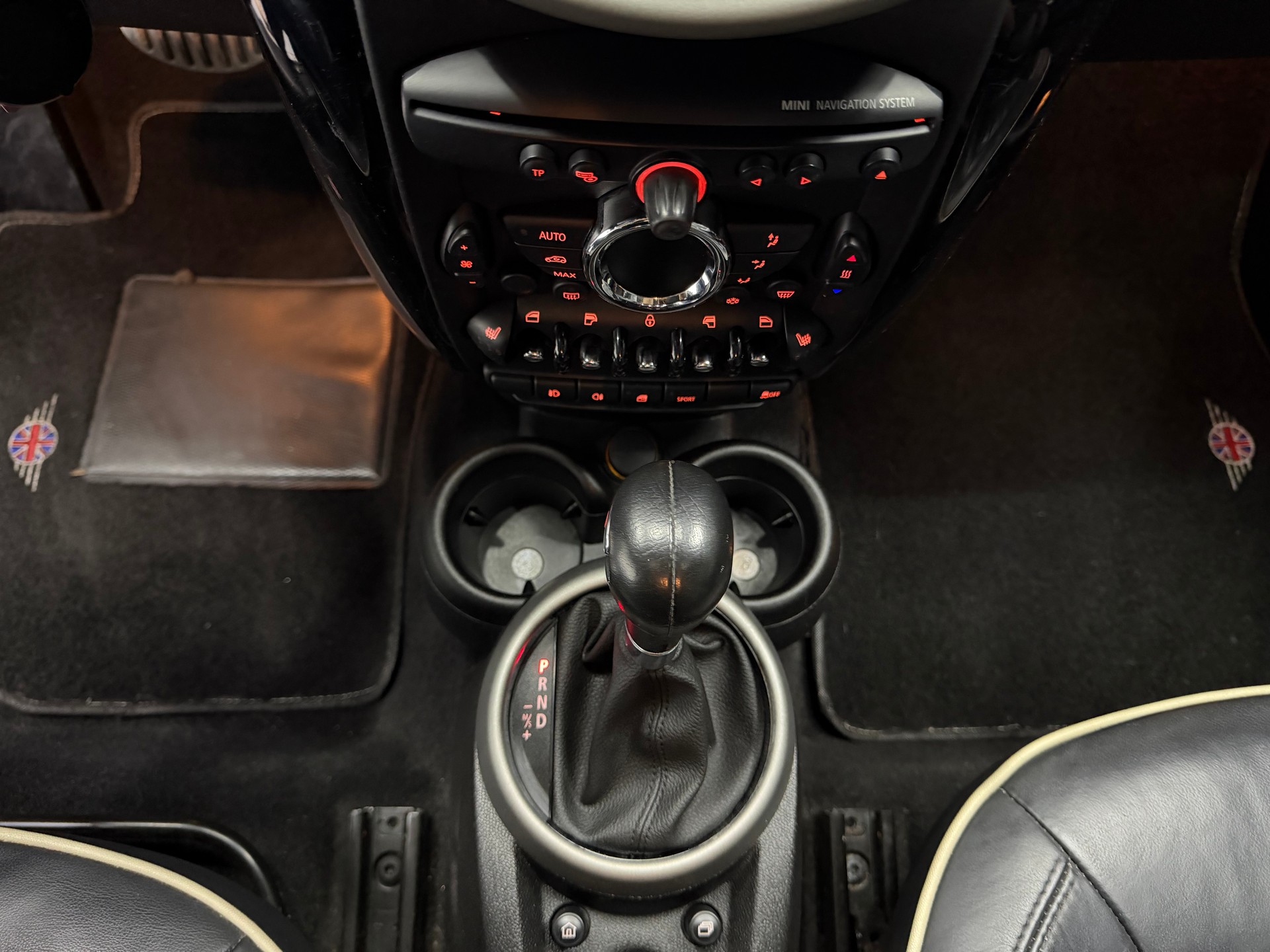 MINI Countryman Cooper S ALL4 Steptronic-image-19