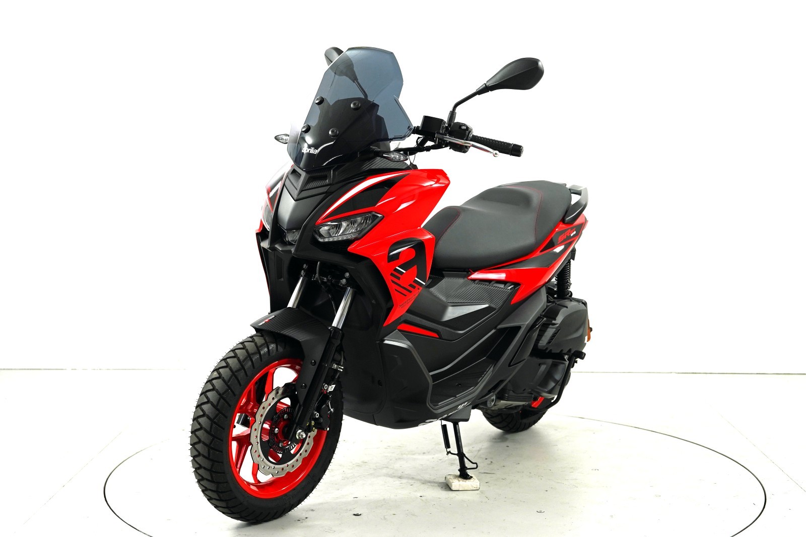 APRILIA SR 125 GT ABS-showroom-element-2