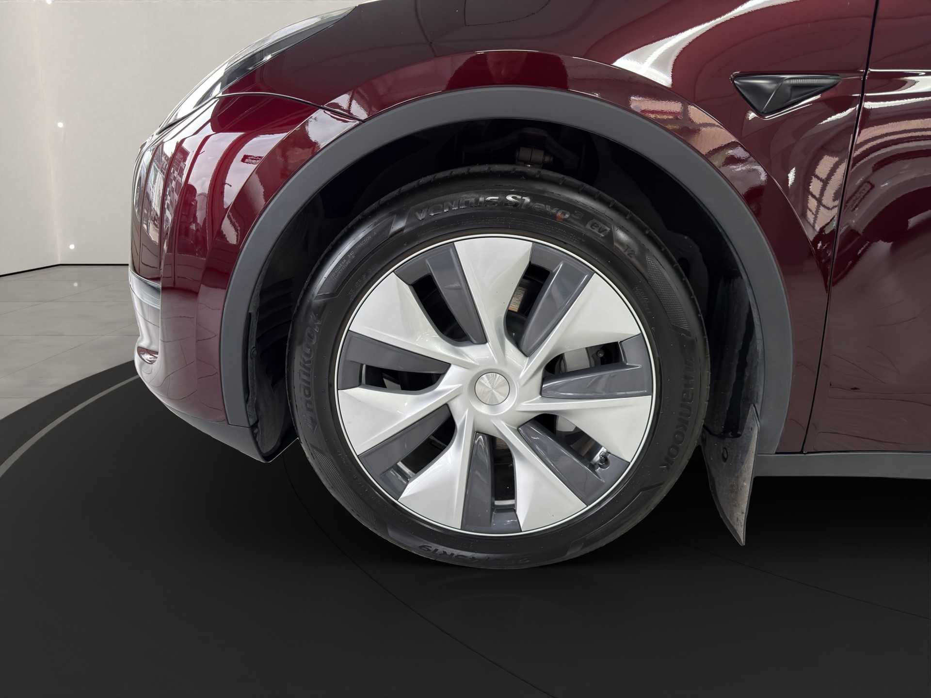 TESLA Model Y Long Range mit Anhängerkupplung-image-11
