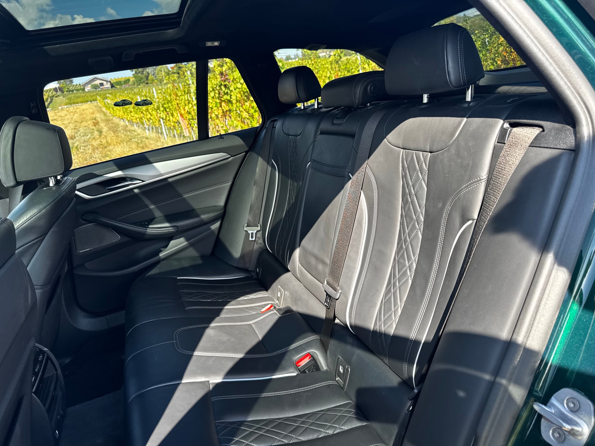 BMW-ALPINA 3.0 Biturbo 4x4-image-13