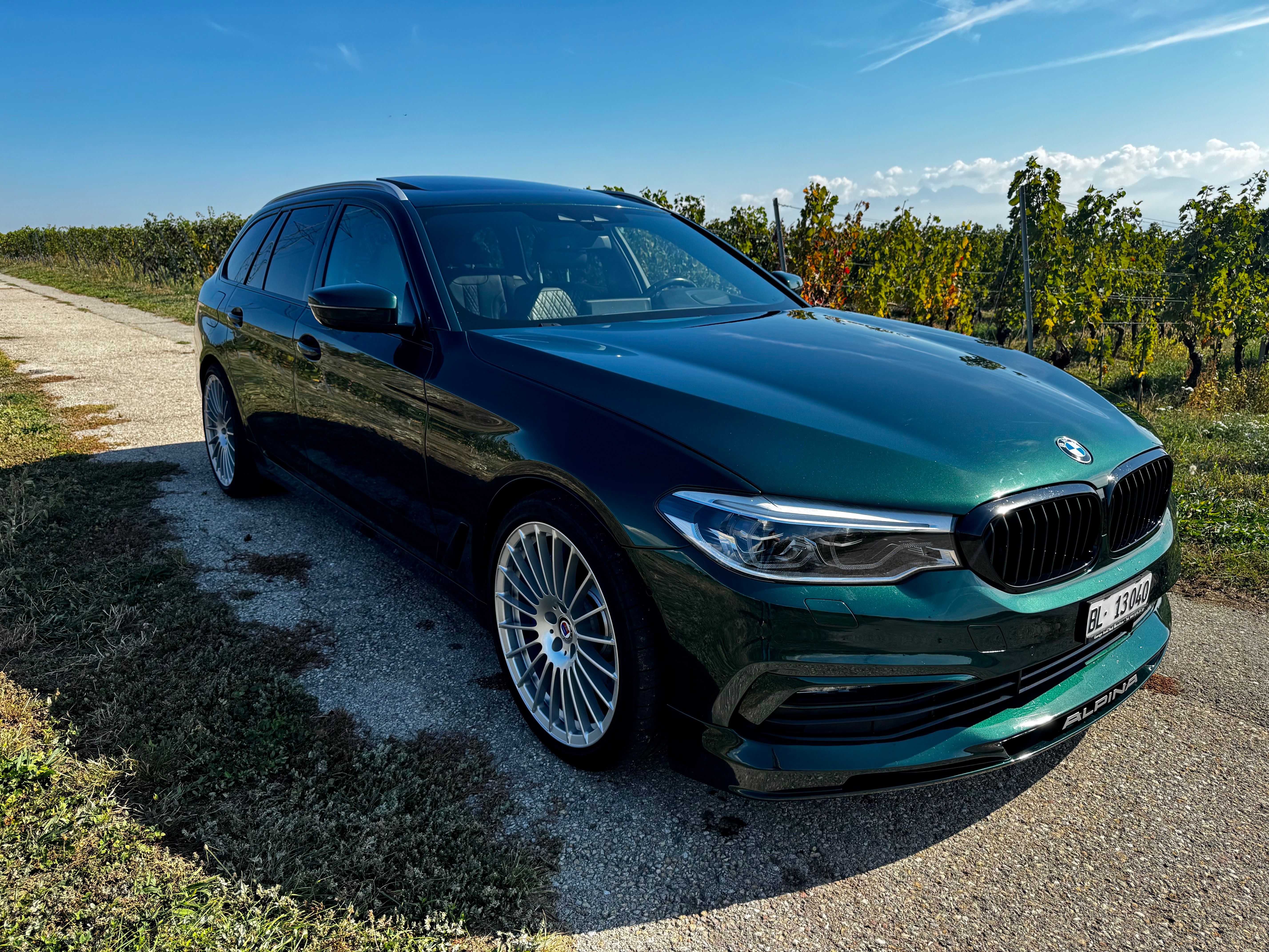 Car photo