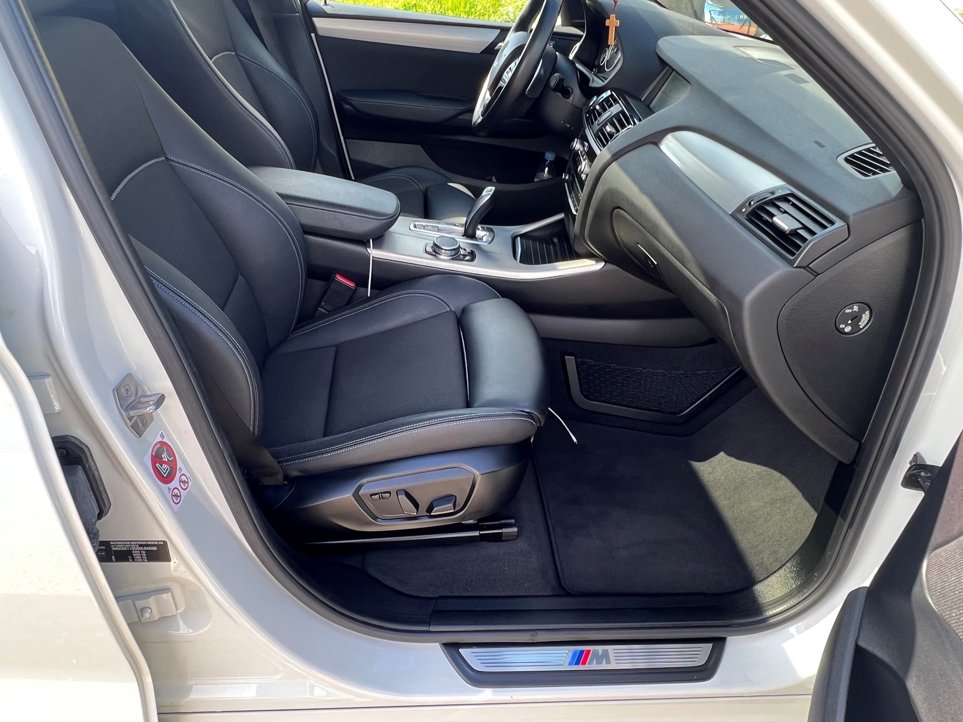 BMW X4 xDrive 20d xLine Steptronic-image-3