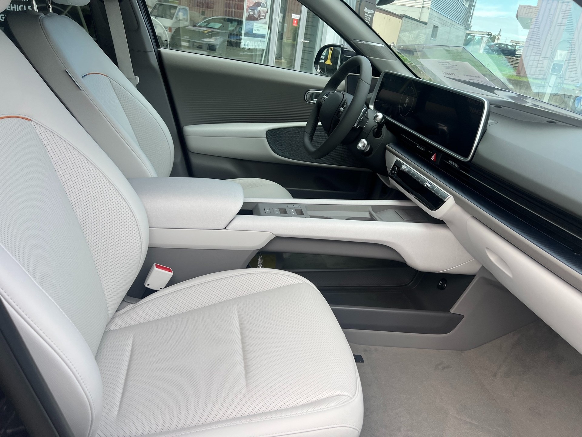 HYUNDAI Ioniq 6 77kWh Launch Edition 4WD-image-6