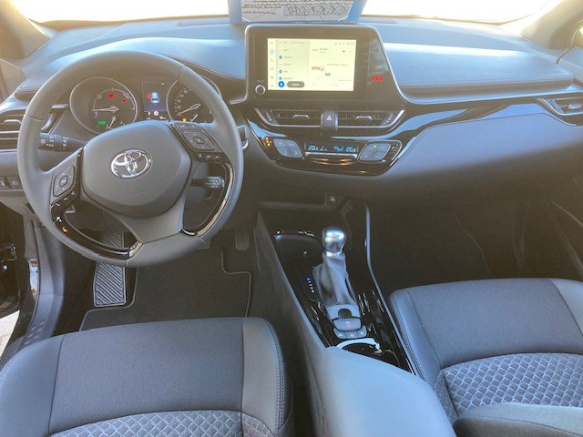 TOYOTA C-HR 1.8 HSD CVT Trend-image-10