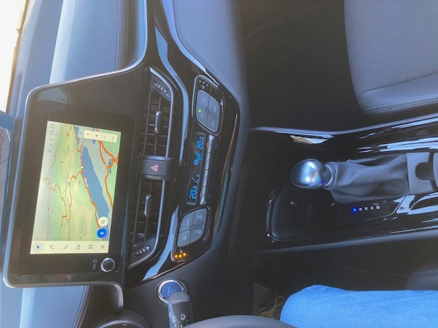 TOYOTA C-HR 1.8 HSD CVT Trend-image-11