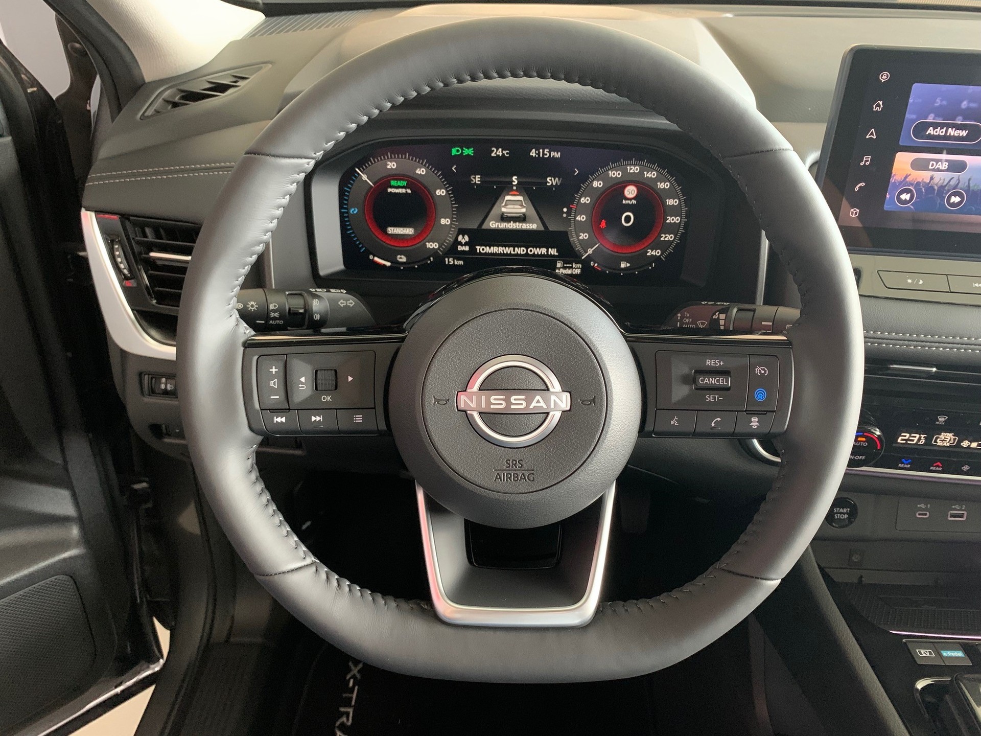 NISSAN X-Trail 1.5 VC-T N-Trek e-4orce 7P-image-10