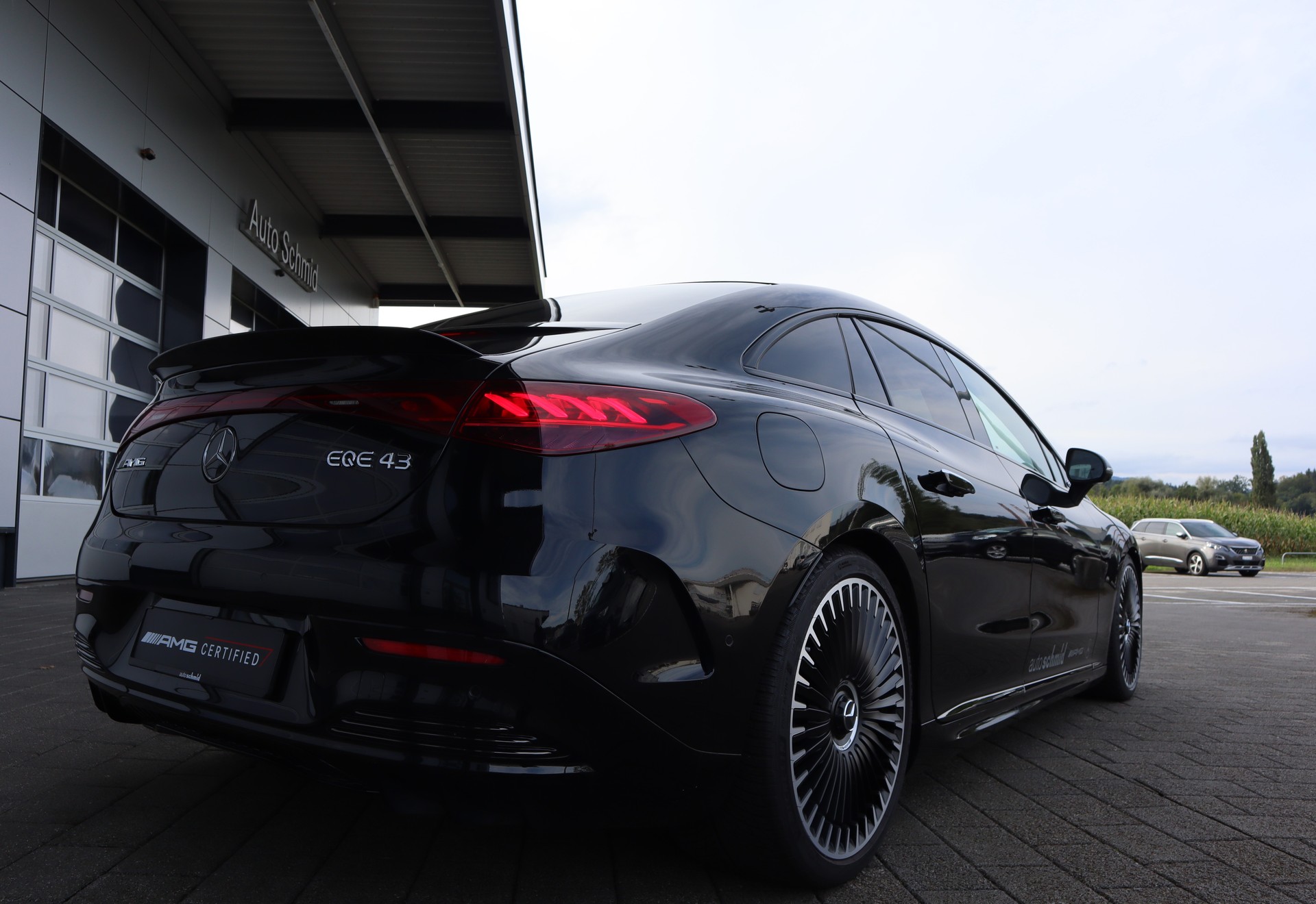 MERCEDES-BENZ EQE 43 AMG 4 Matic-image-1