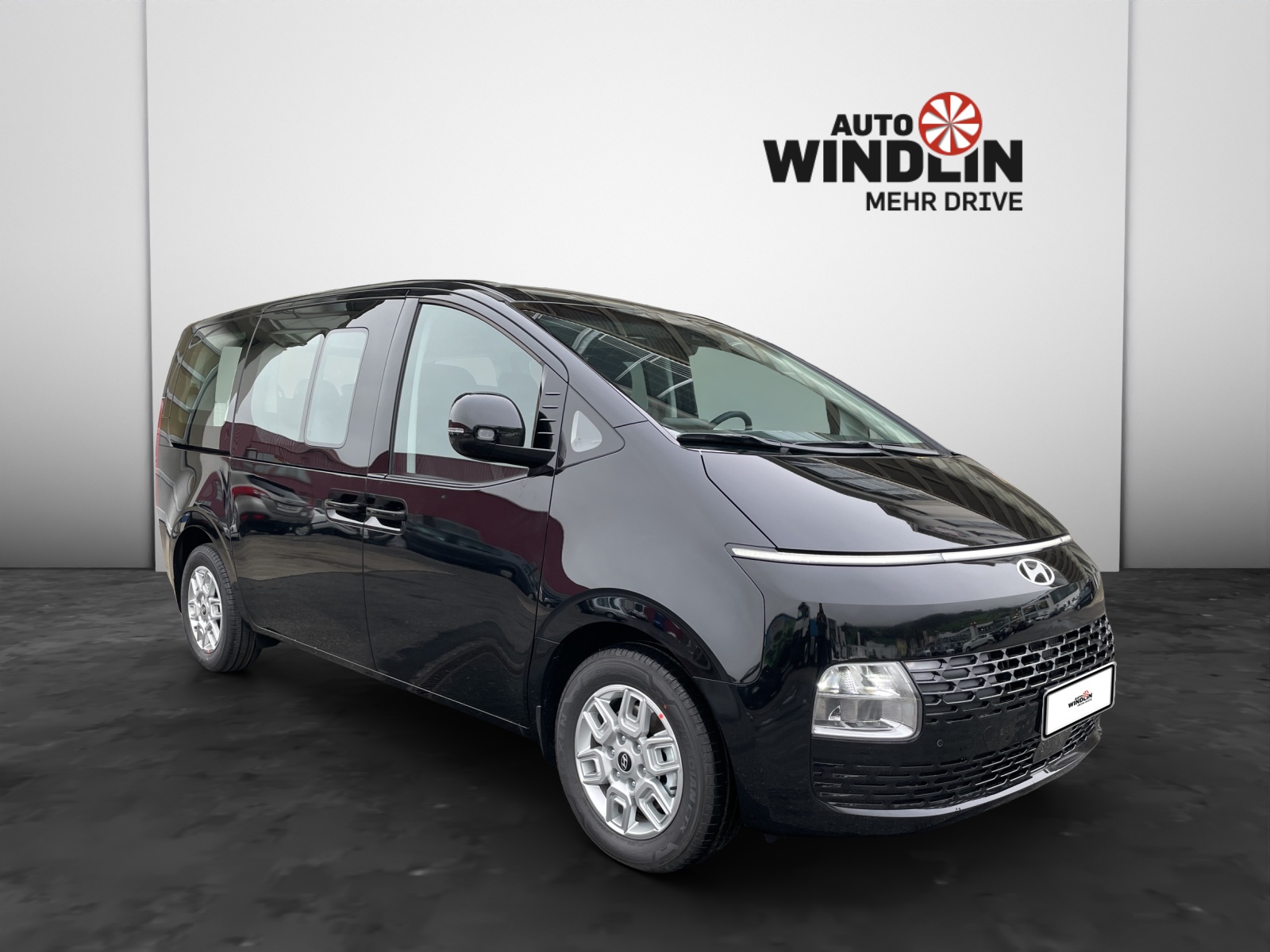 HYUNDAI Staria Wagon 1.6 GDi HEV Amplia-image-0