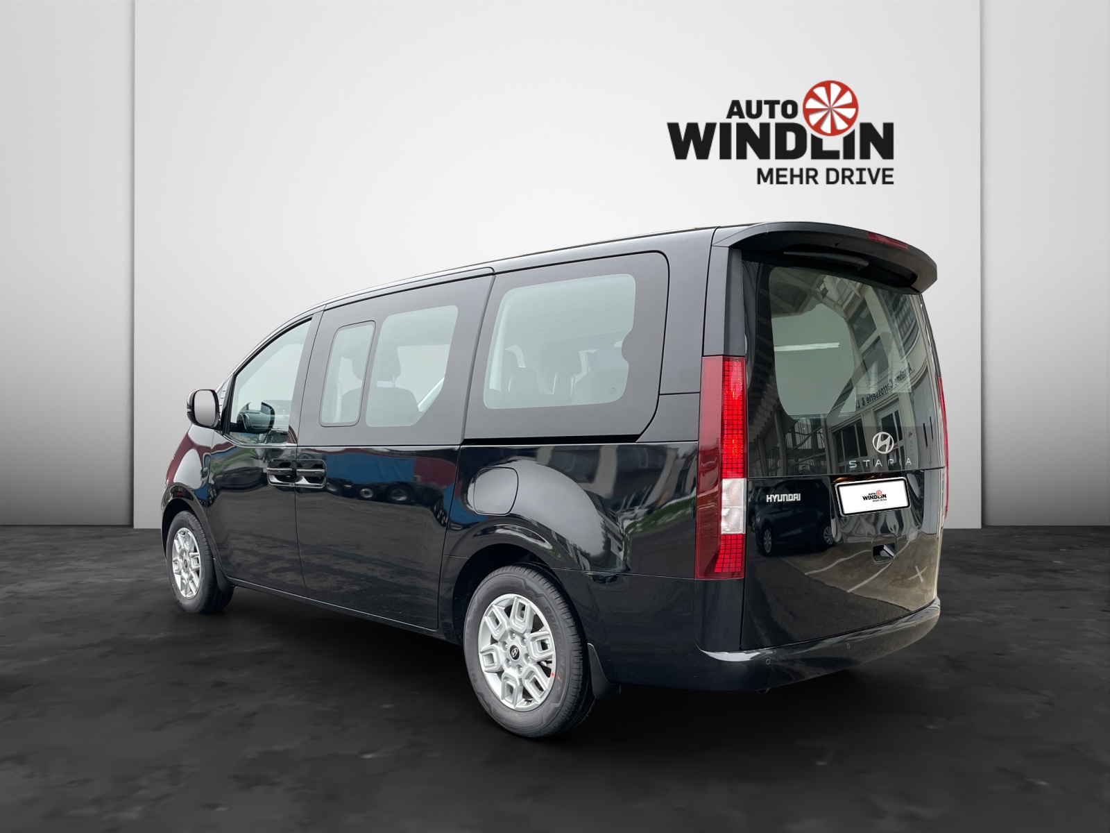 HYUNDAI Staria Wagon 1.6 GDi HEV Amplia-image-2
