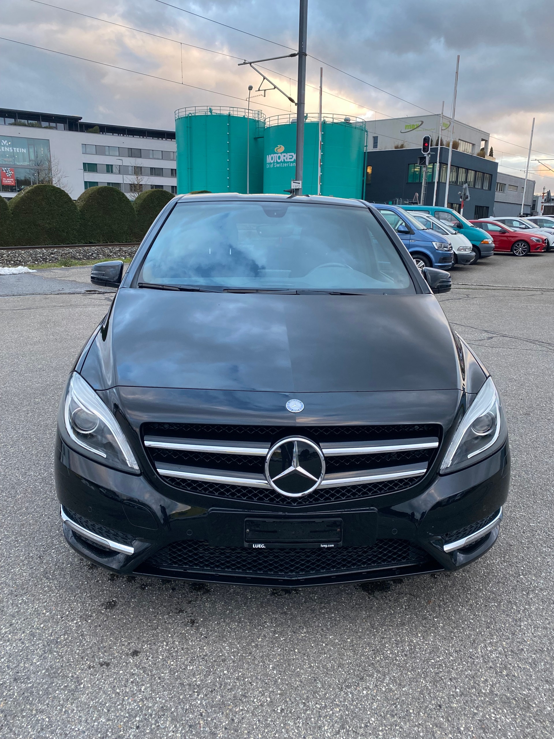 MERCEDES-BENZ B 200 Active Edition