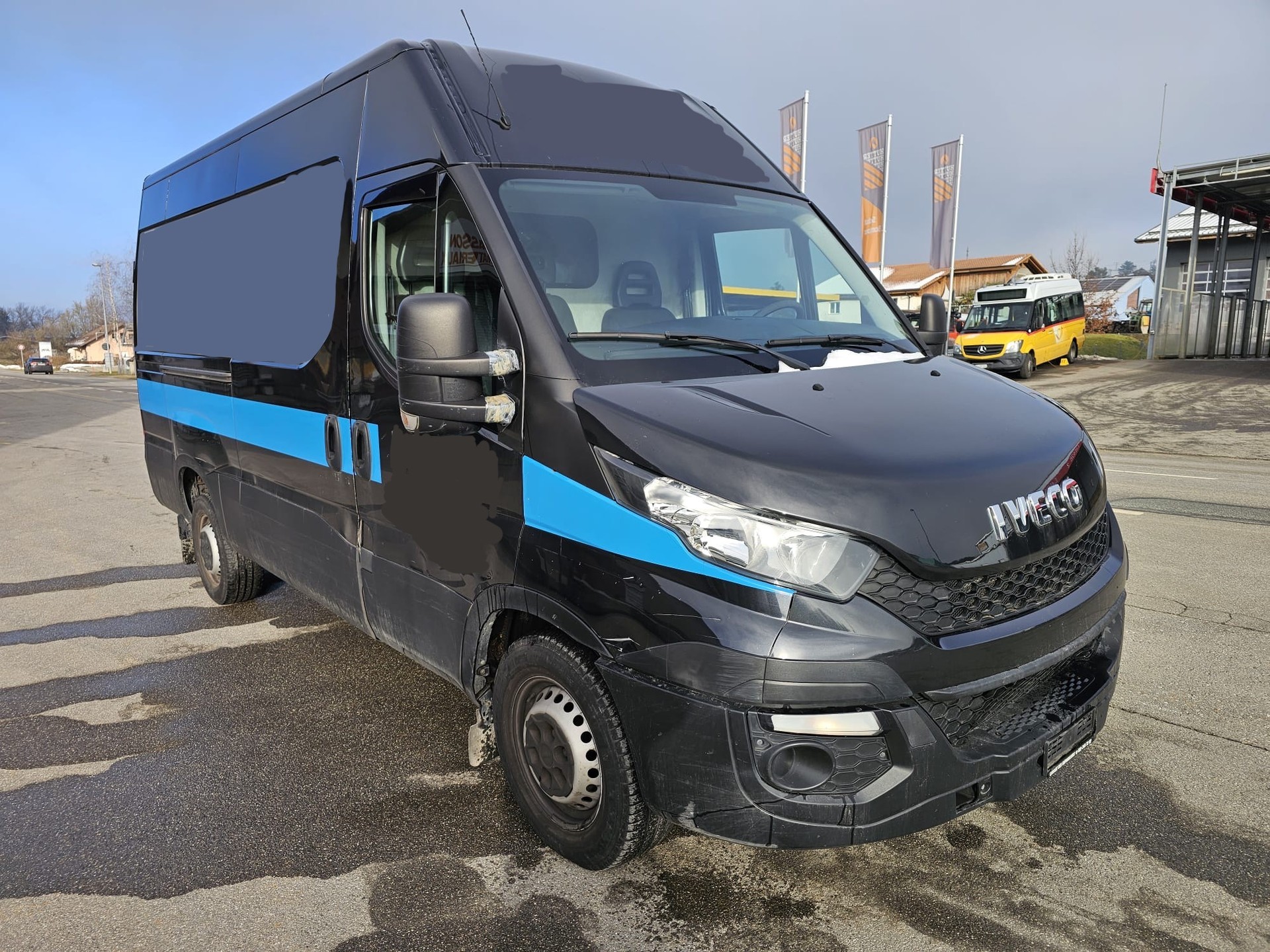 IVECO 35S13A8V Fourgon Van 12m3-image-4