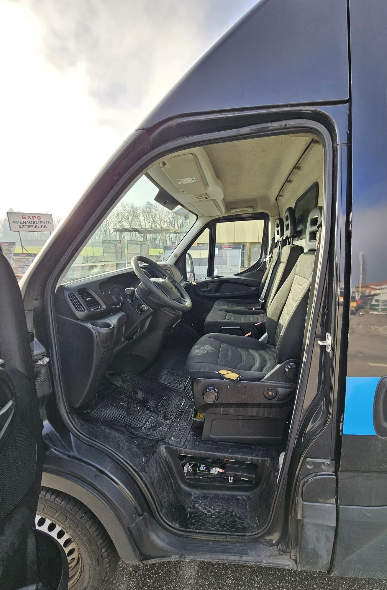 IVECO 35S13A8V Fourgon Van 12m3-image-13