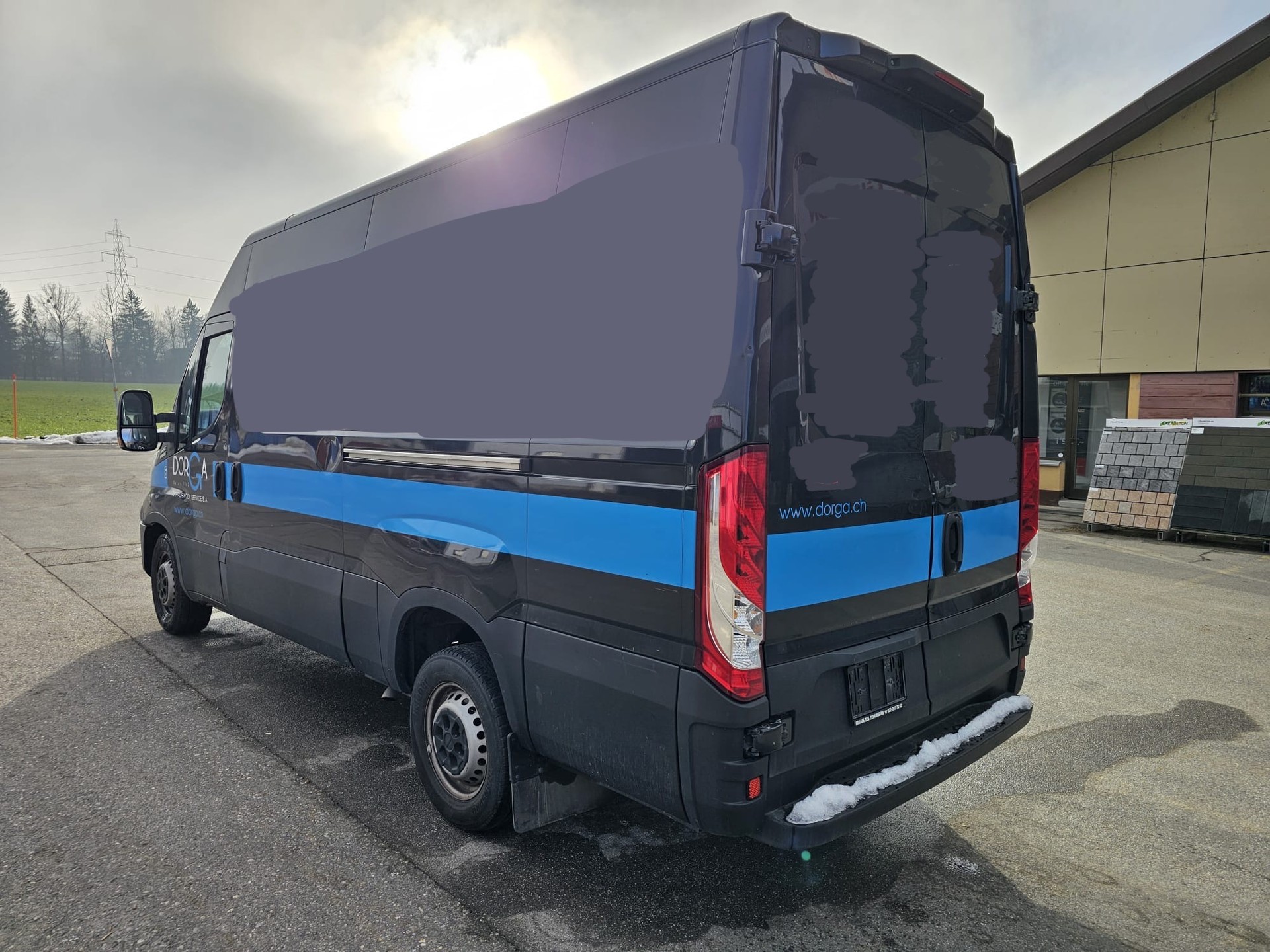 IVECO 35S13A8V Fourgon Van 12m3-image-3