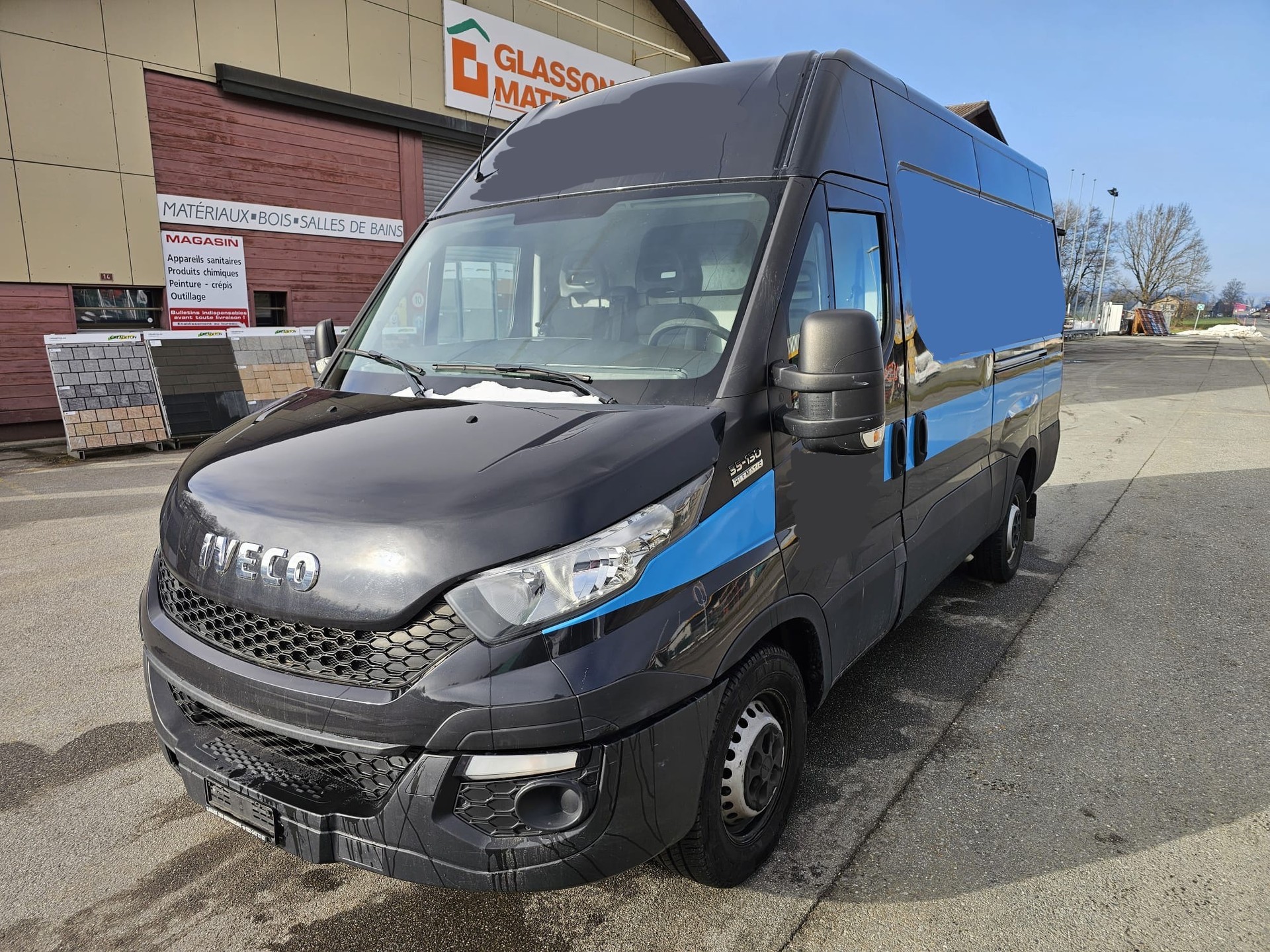 IVECO 35S13A8V Fourgon Van 12m3-image-2