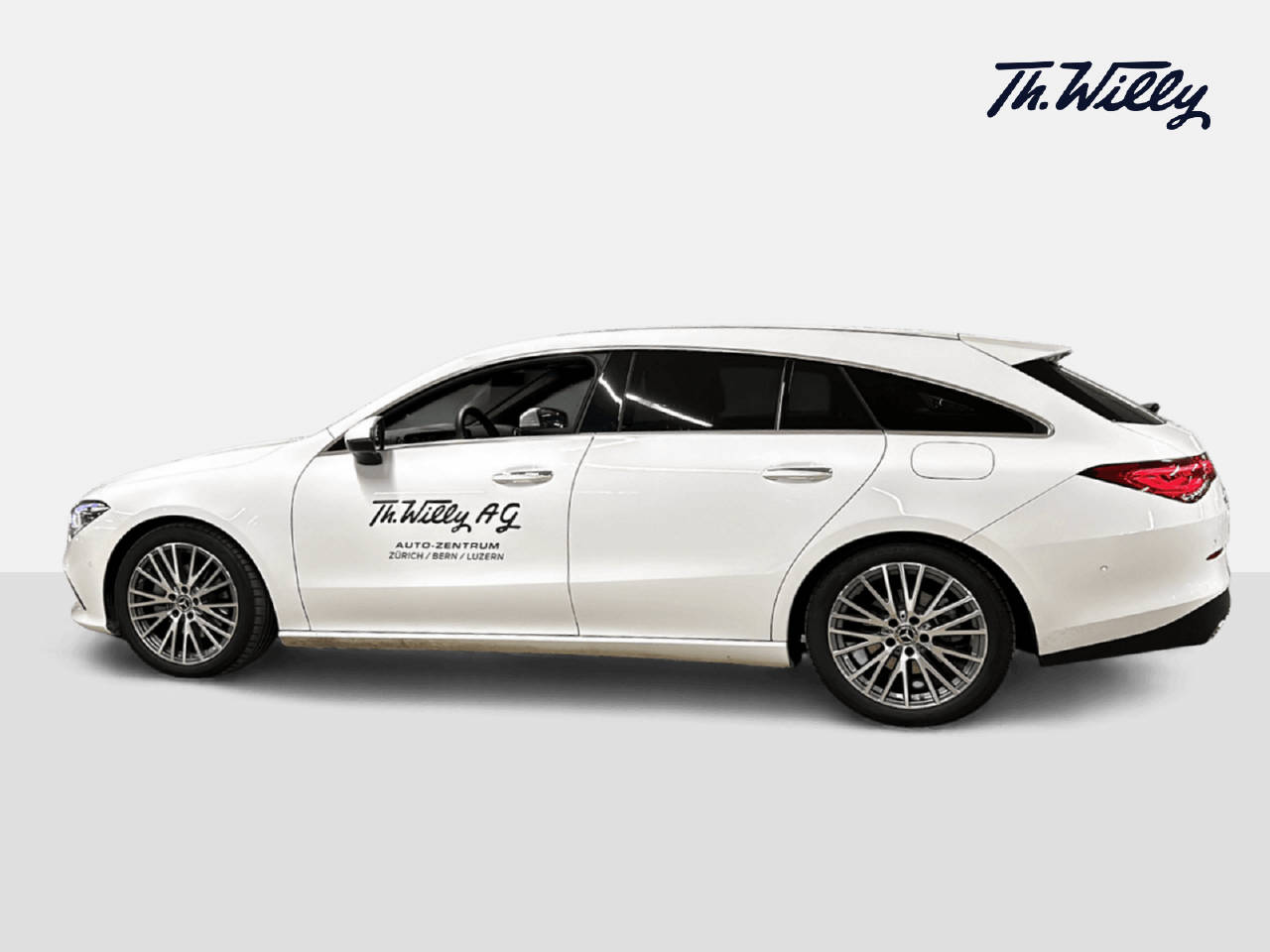 MERCEDES-BENZ CLA 180 d Progressive Shooting Brake-image-1