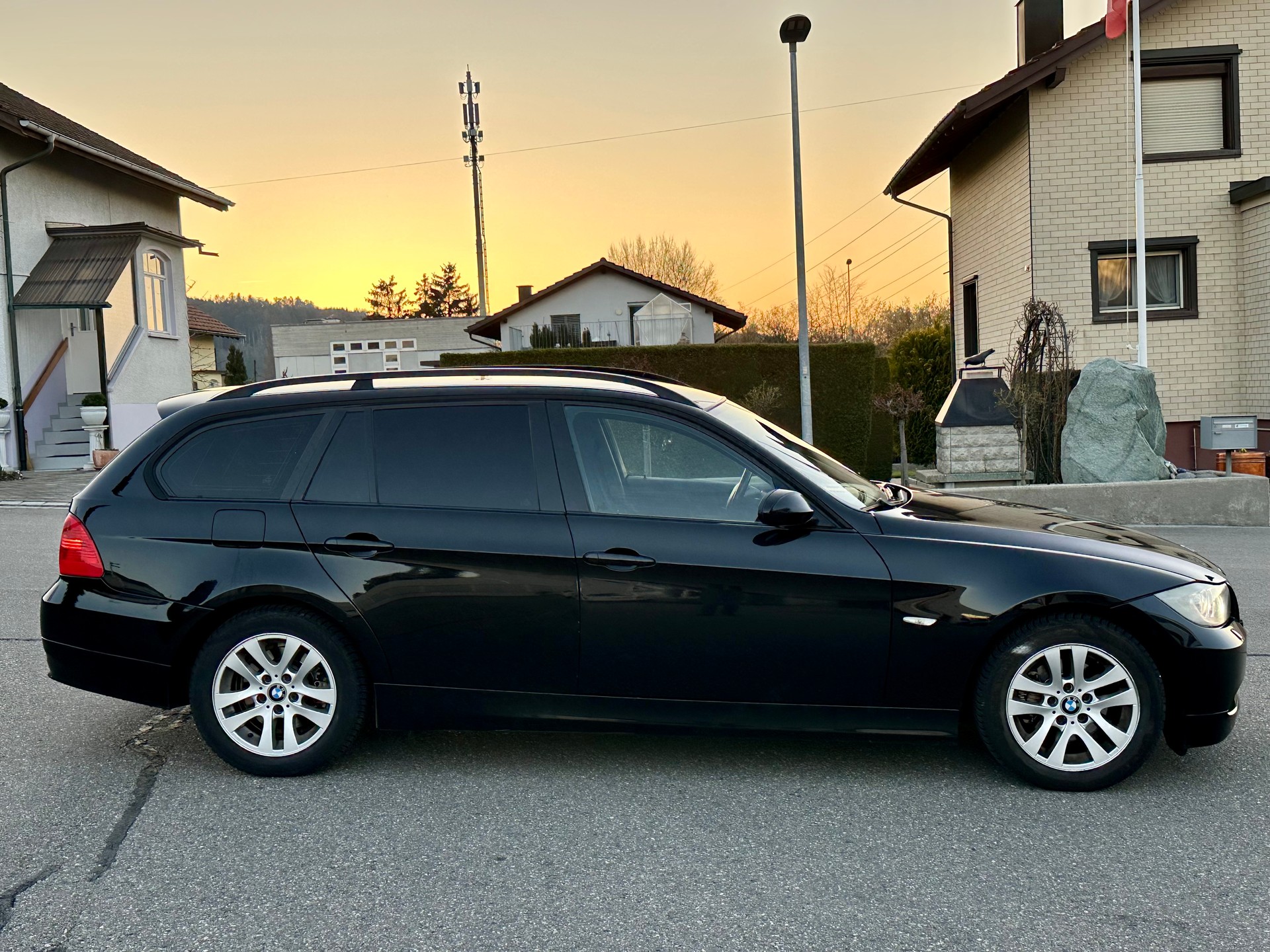 BMW 320d-image-3