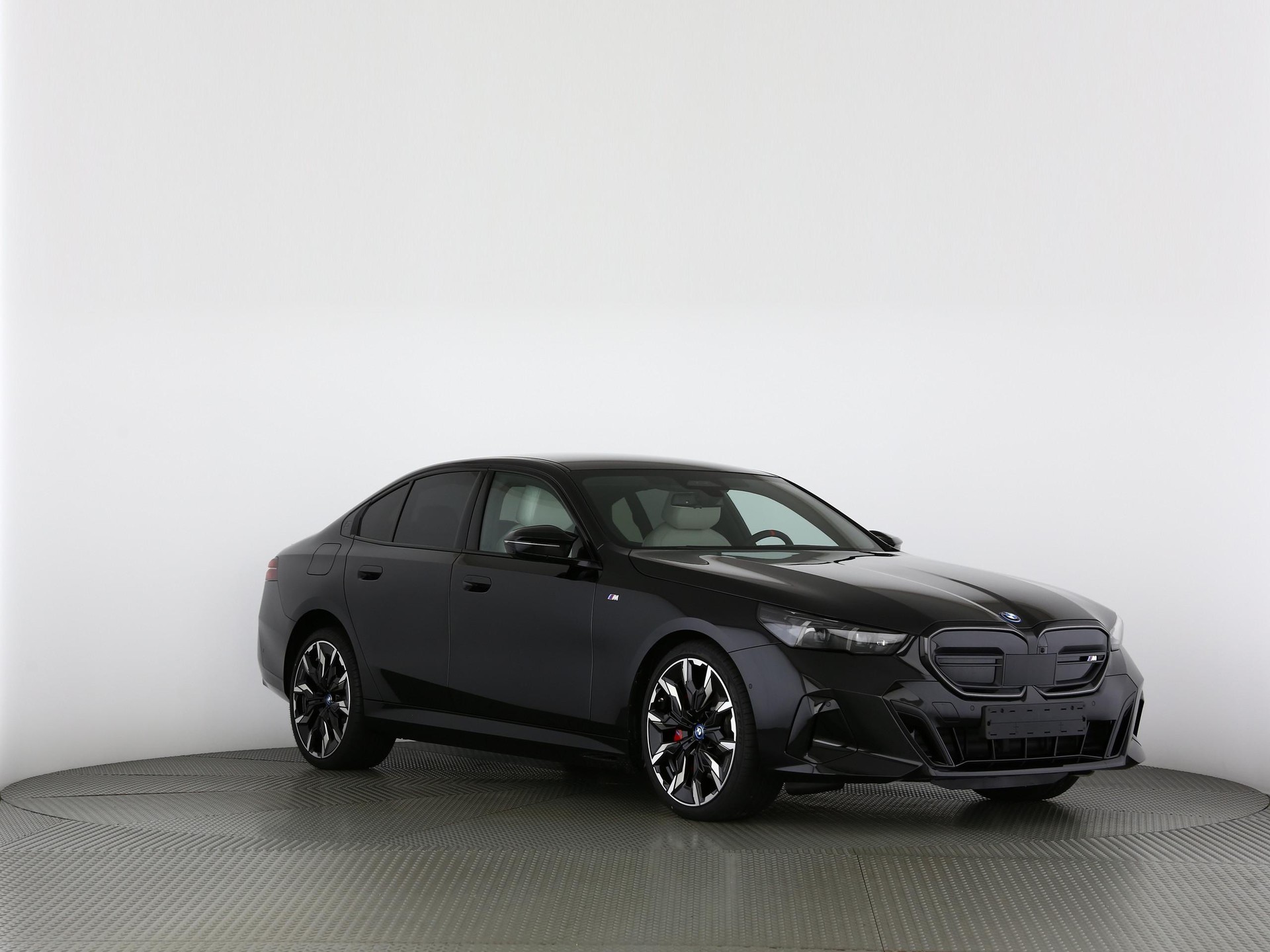 BMW i5 M60 xDrive-image-26