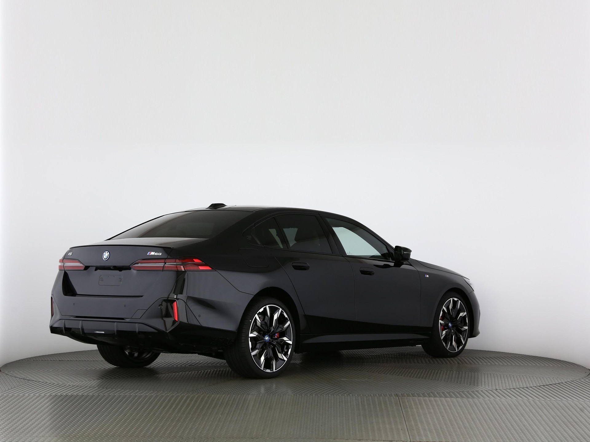 BMW i5 M60 xDrive-image-19
