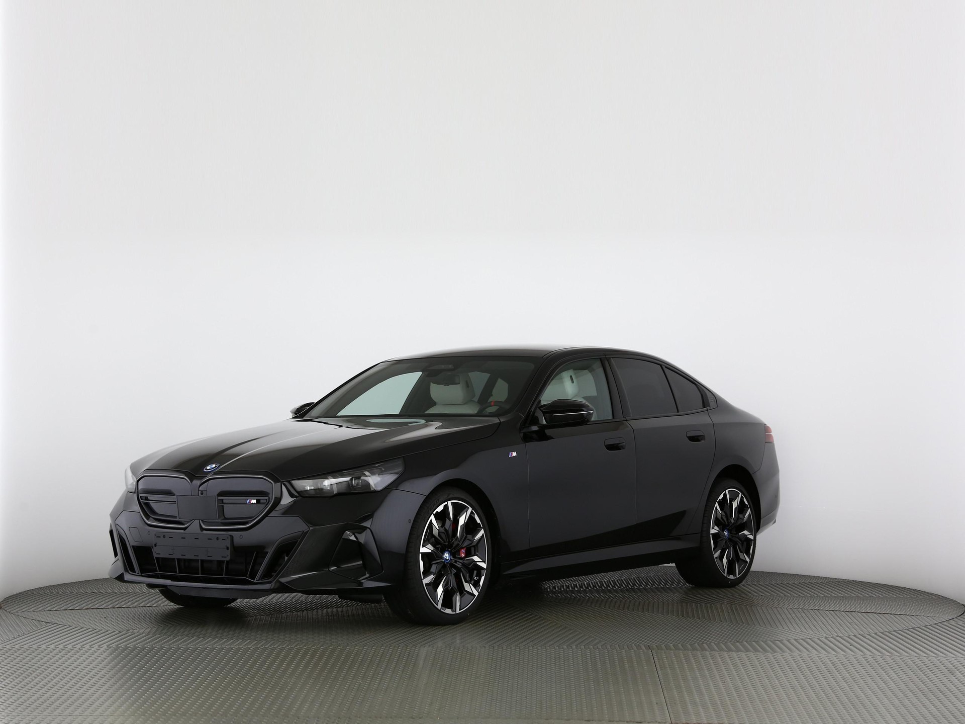 BMW i5 M60 xDrive-image-7