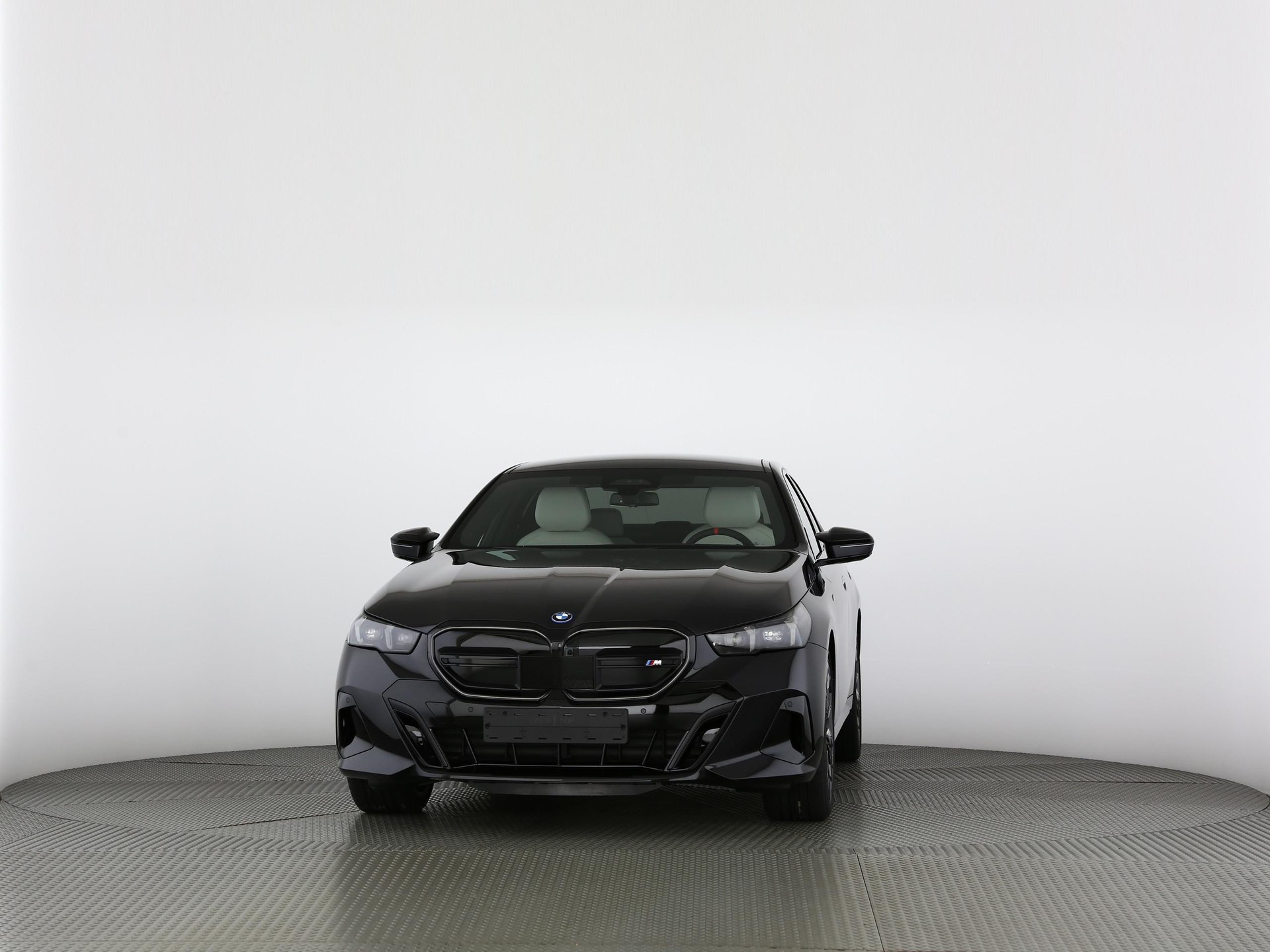 BMW i5 M60 xDrive-image-29