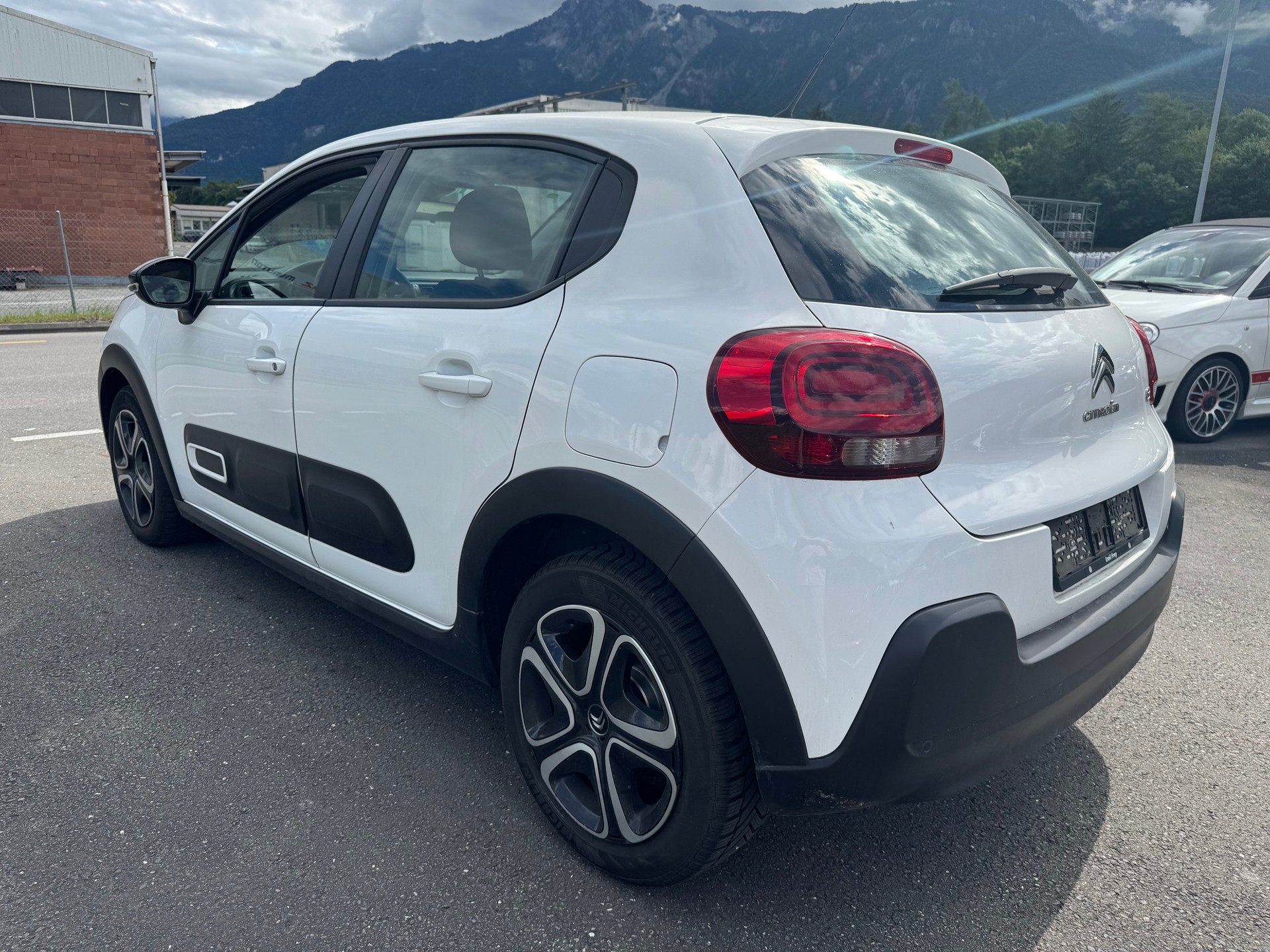 CITROEN C3 1.2i PureTech Feel Pack-image-5