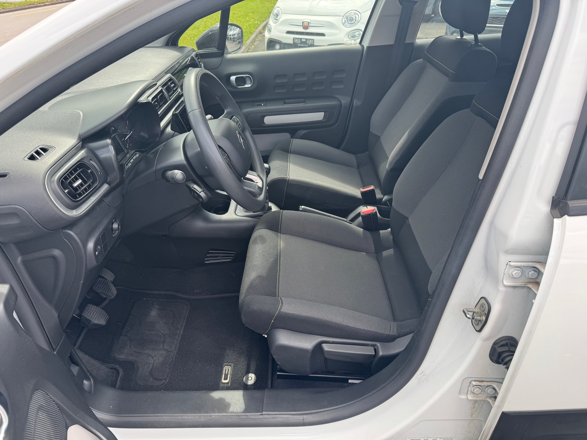 CITROEN C3 1.2i PureTech Feel Pack-image-7