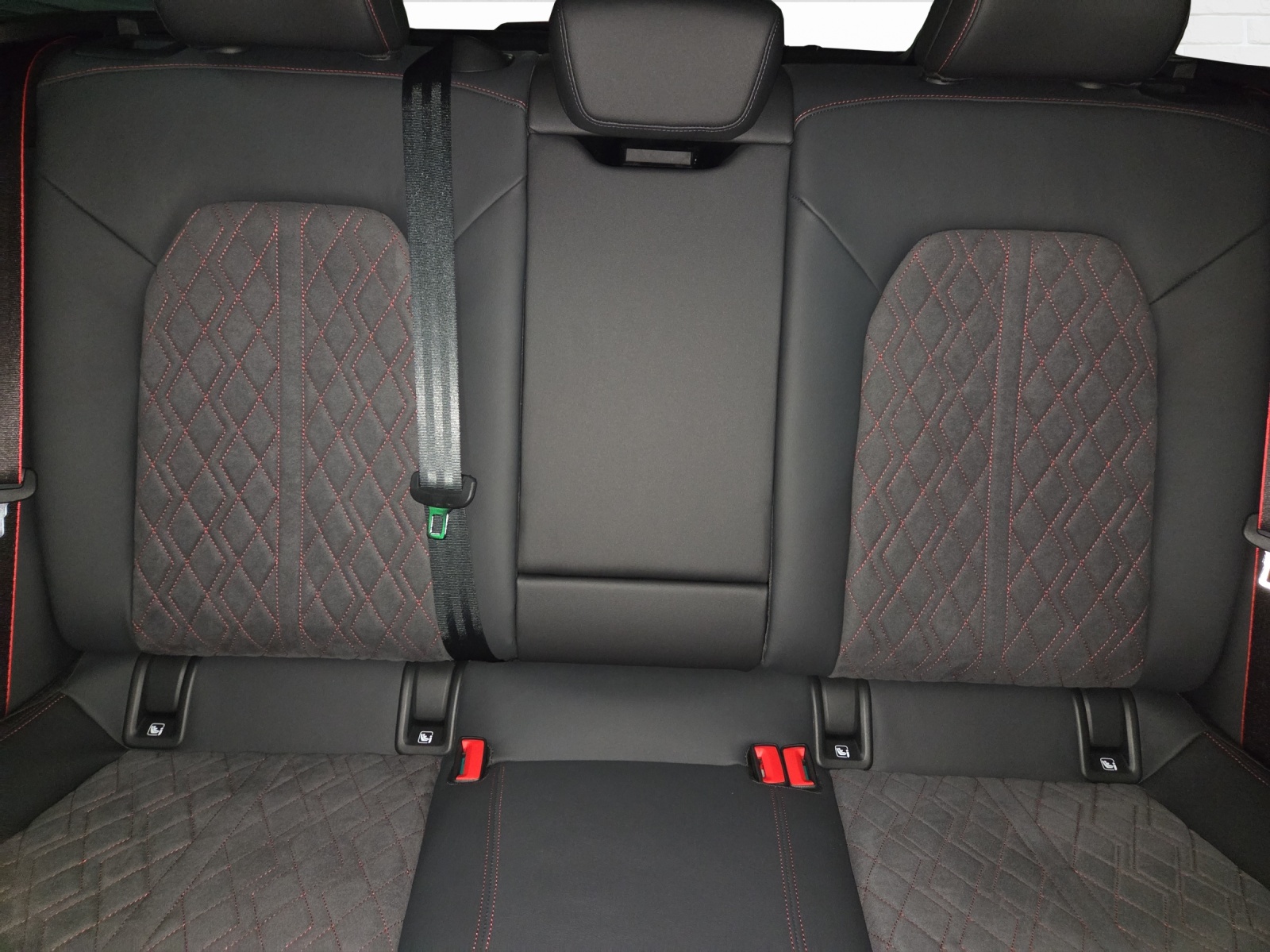 AUDI A6 Avant TFSI quattro 270 kW S tronic-image-7