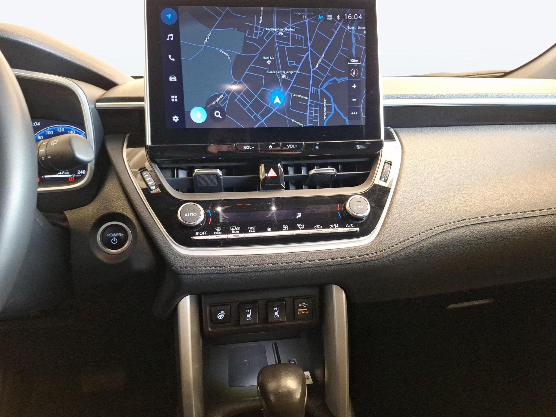 TOYOTA Corolla Cross 2.0 HSD Trend AWD-i-image-13