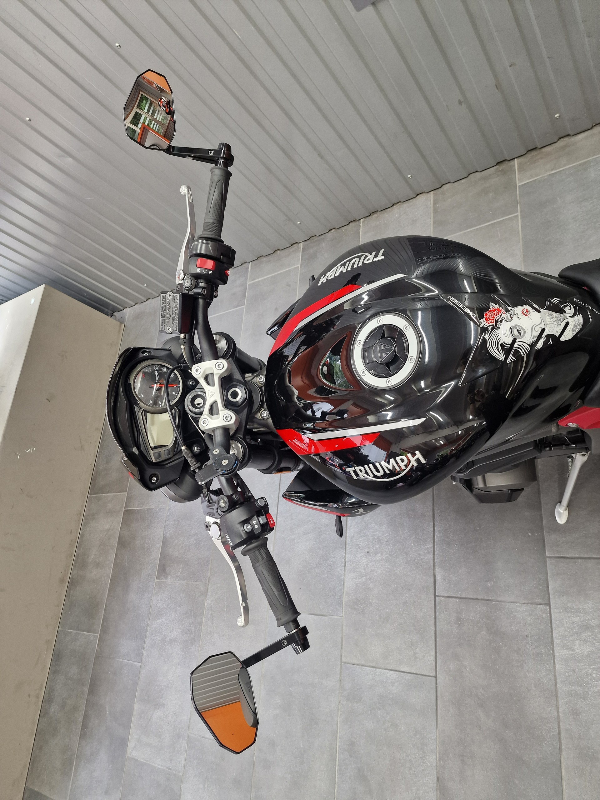TRIUMPH Street Triple R 765 ABS-image-7