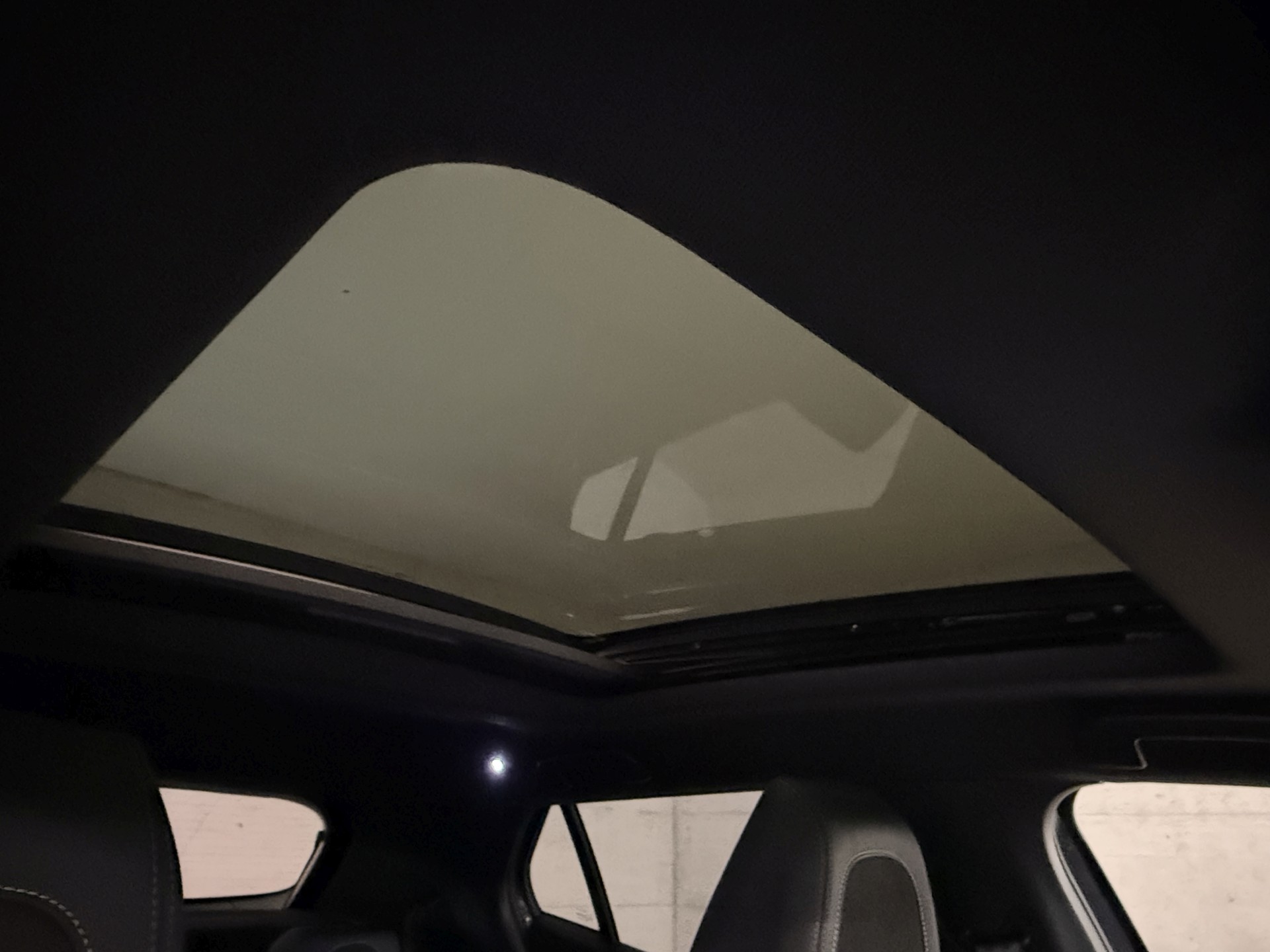 PEUGEOT 2008 1.2 PureTech GT Pack EAT8-image-11