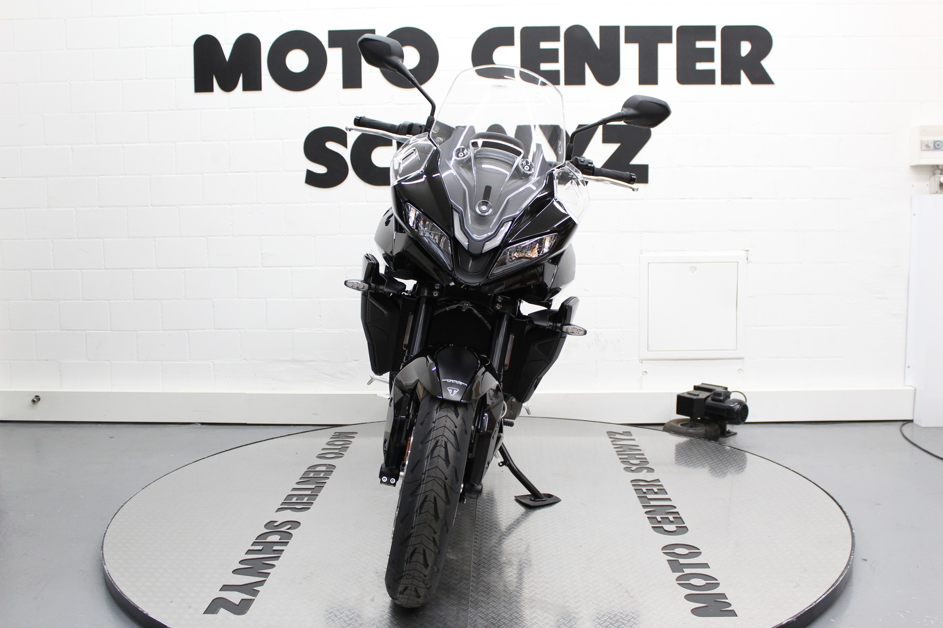 TRIUMPH Tiger Sport 800-showroom-element-2