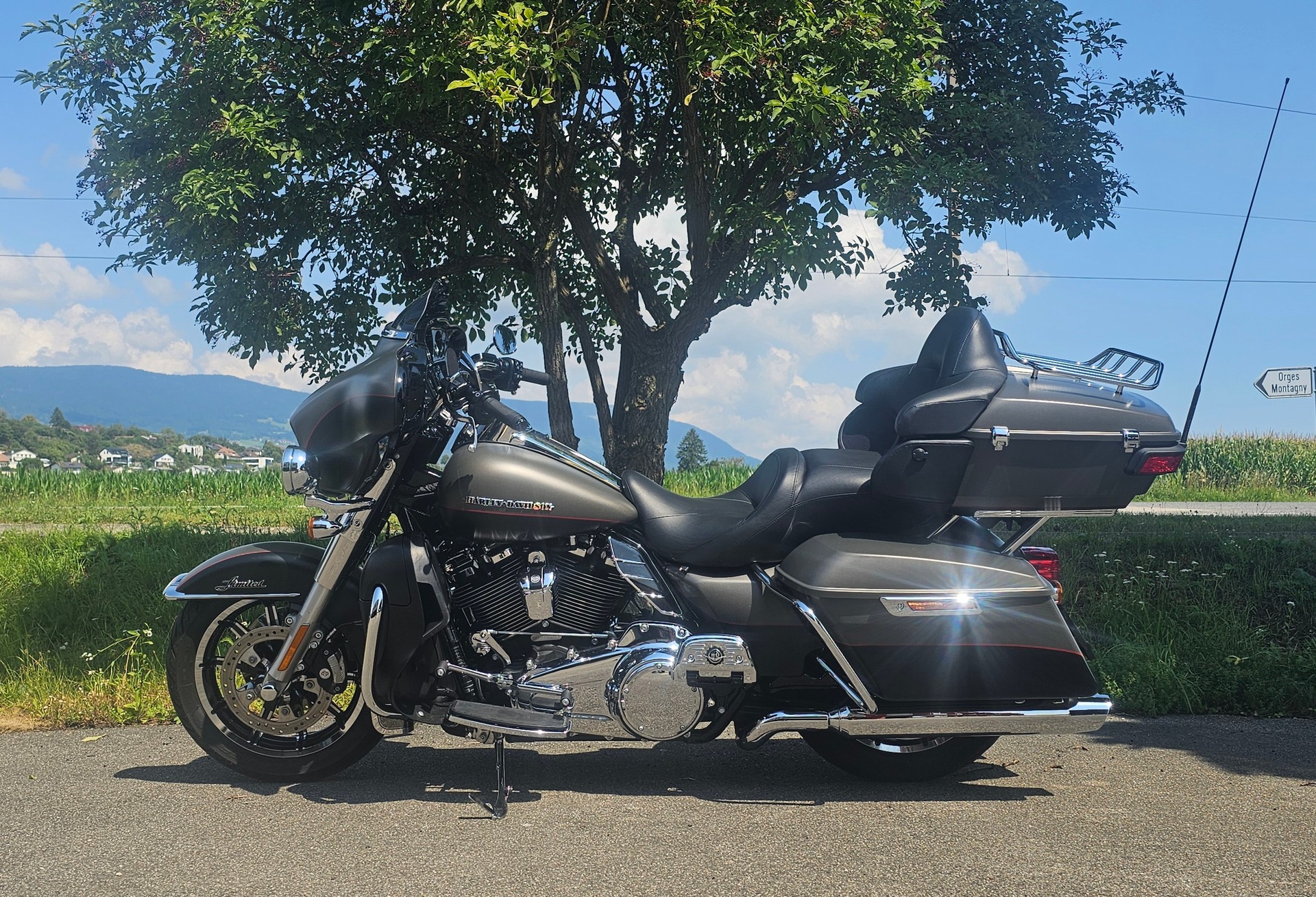 HARLEY-DAVIDSON FLHTK Electra Glide Ultra Limited 107 ABS-showroom-element-2