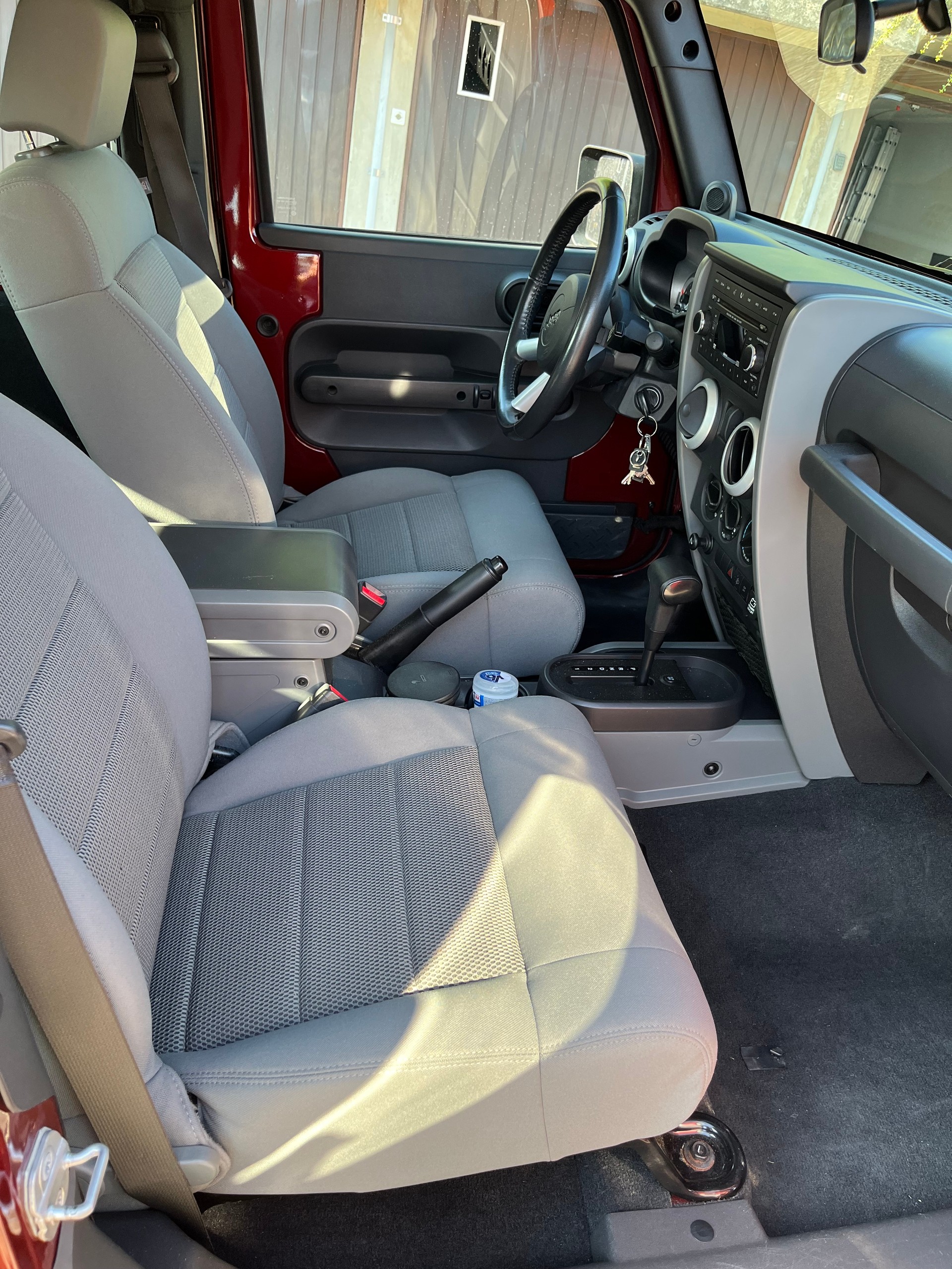 JEEP Wrangler 3.8 Sahara Automatic-image-7