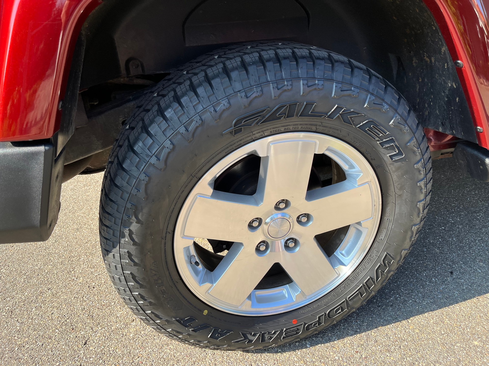 JEEP Wrangler 3.8 Sahara Automatic-image-10