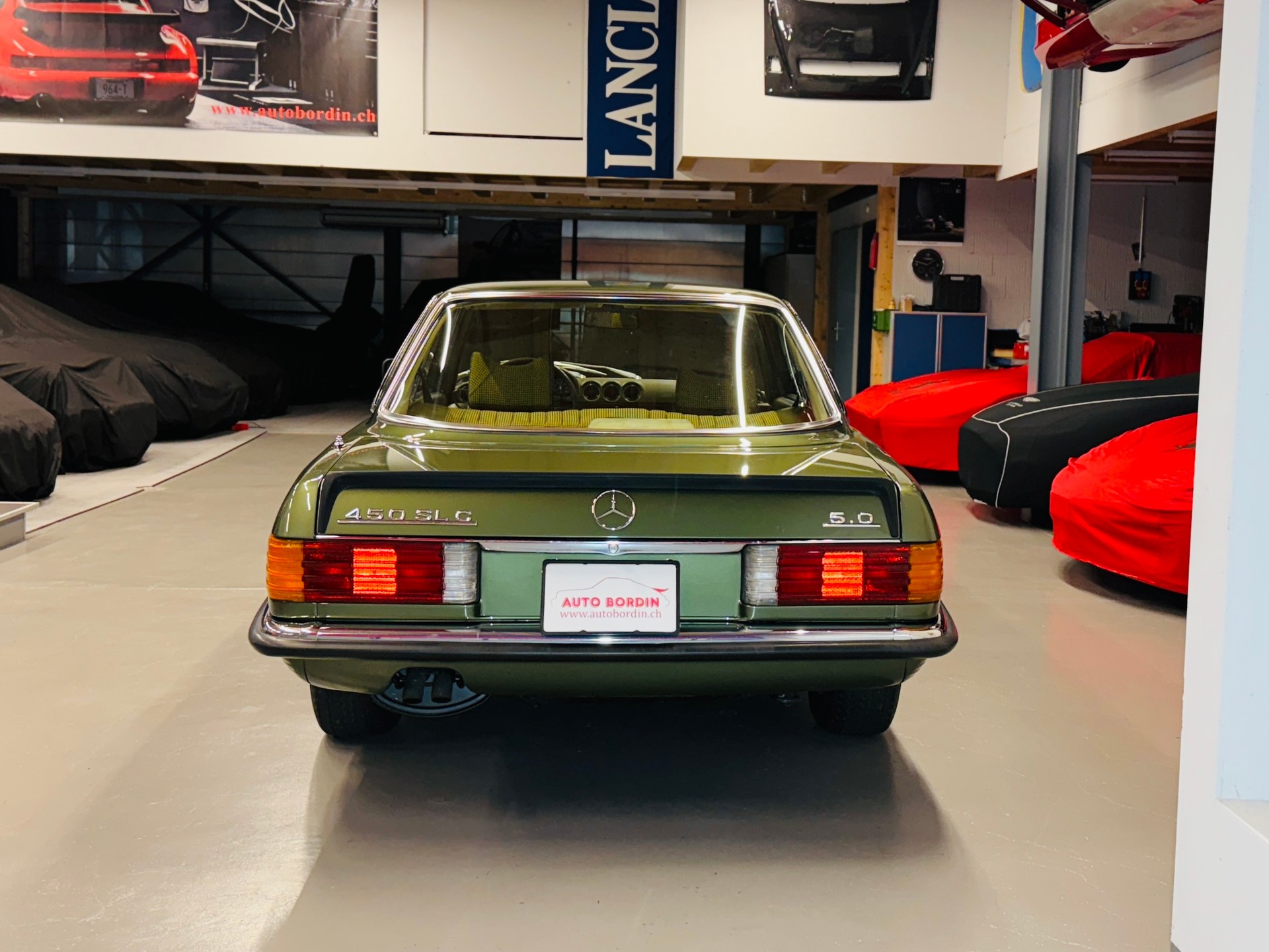 MERCEDES-BENZ 450 SLC 5.0 „Zypressengrün metallic“-image-12