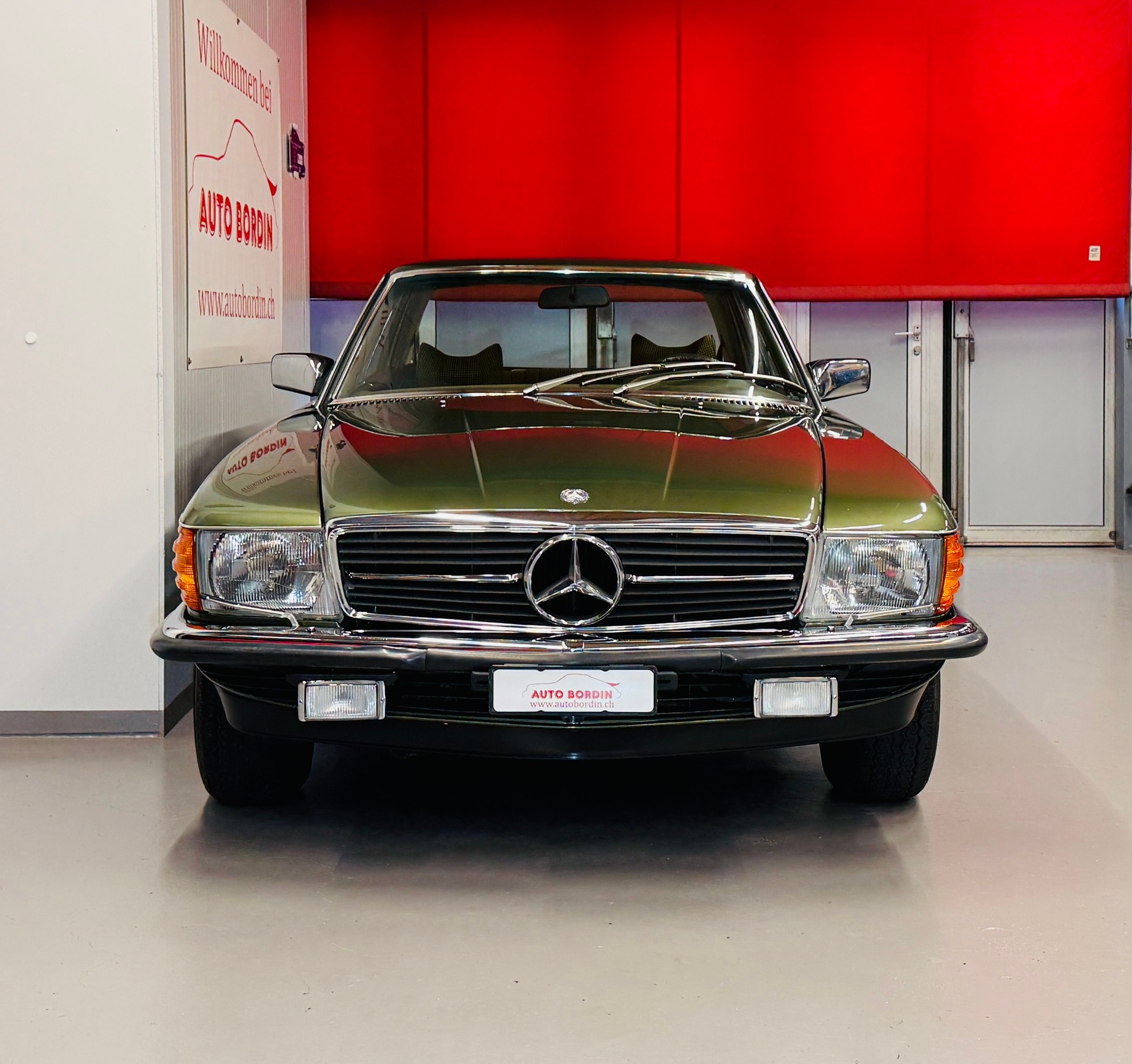 MERCEDES-BENZ 450 SLC 5.0 „Zypressengrün metallic“-image-1