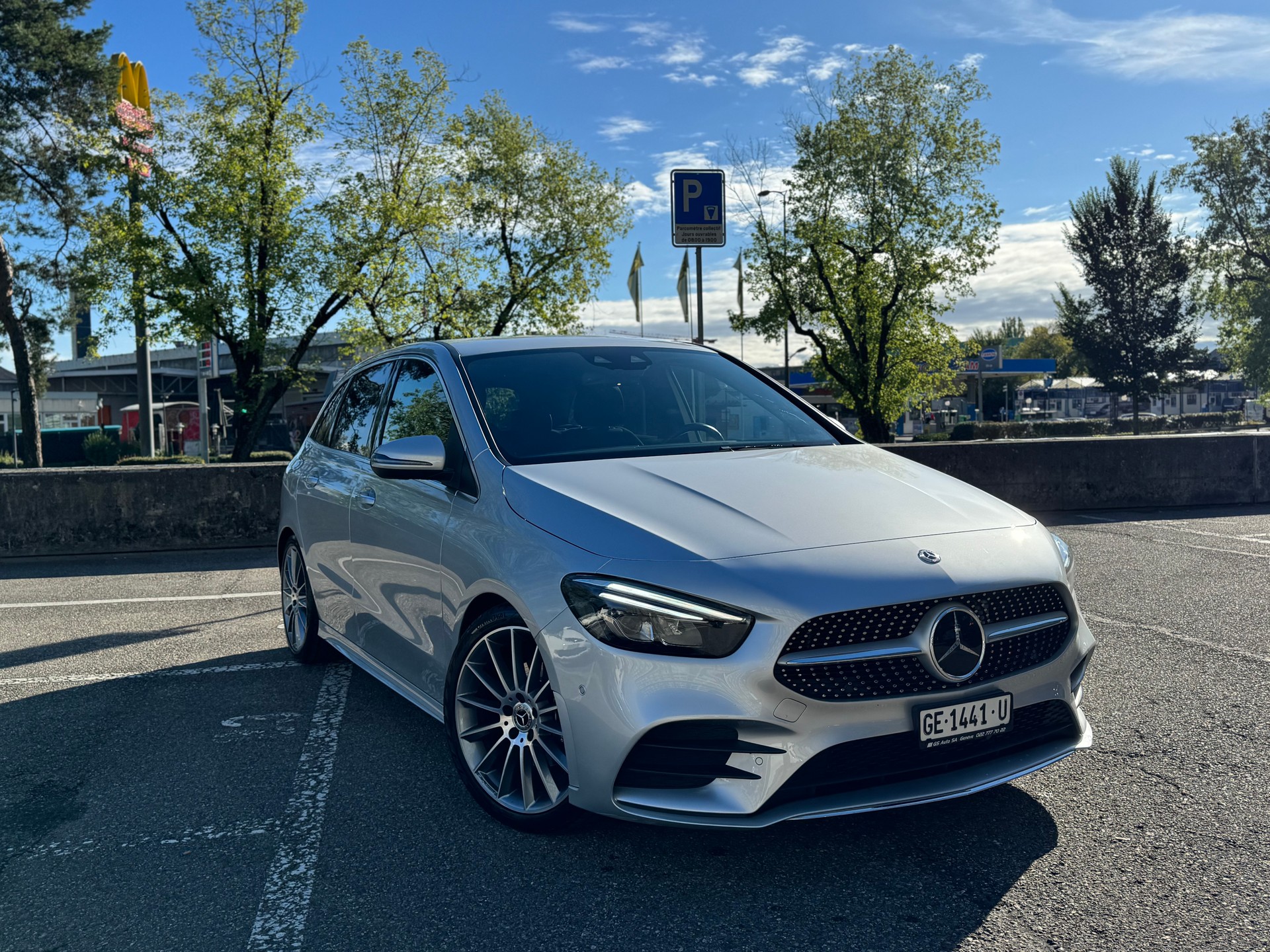 MERCEDES-BENZ B 200 AMG Line 7G-DCT-image-1