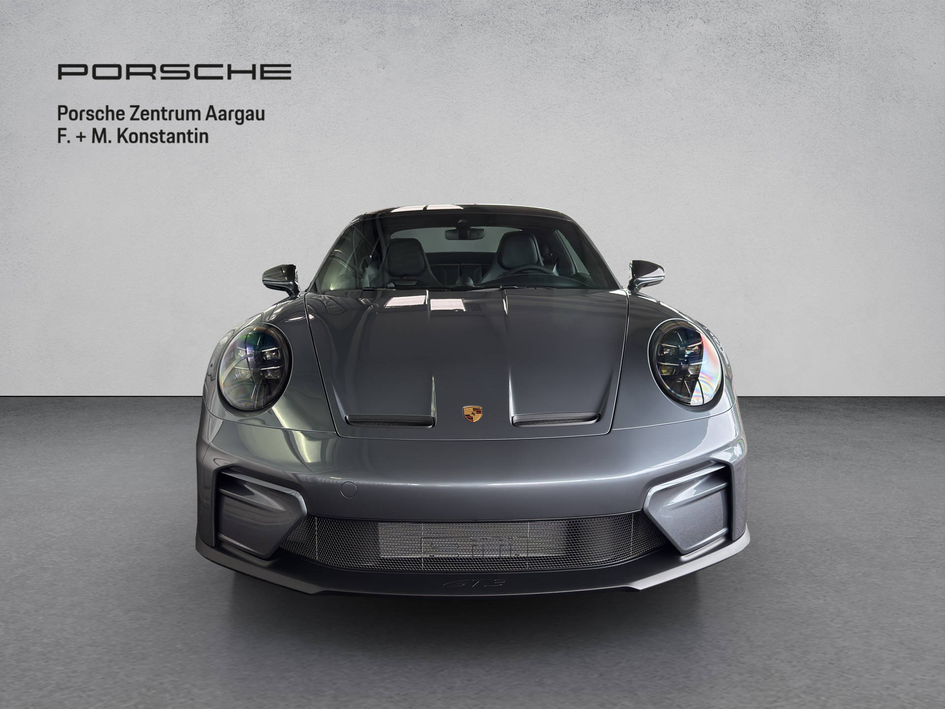 PORSCHE 911 GT3 mit Touring-Paket-image-1