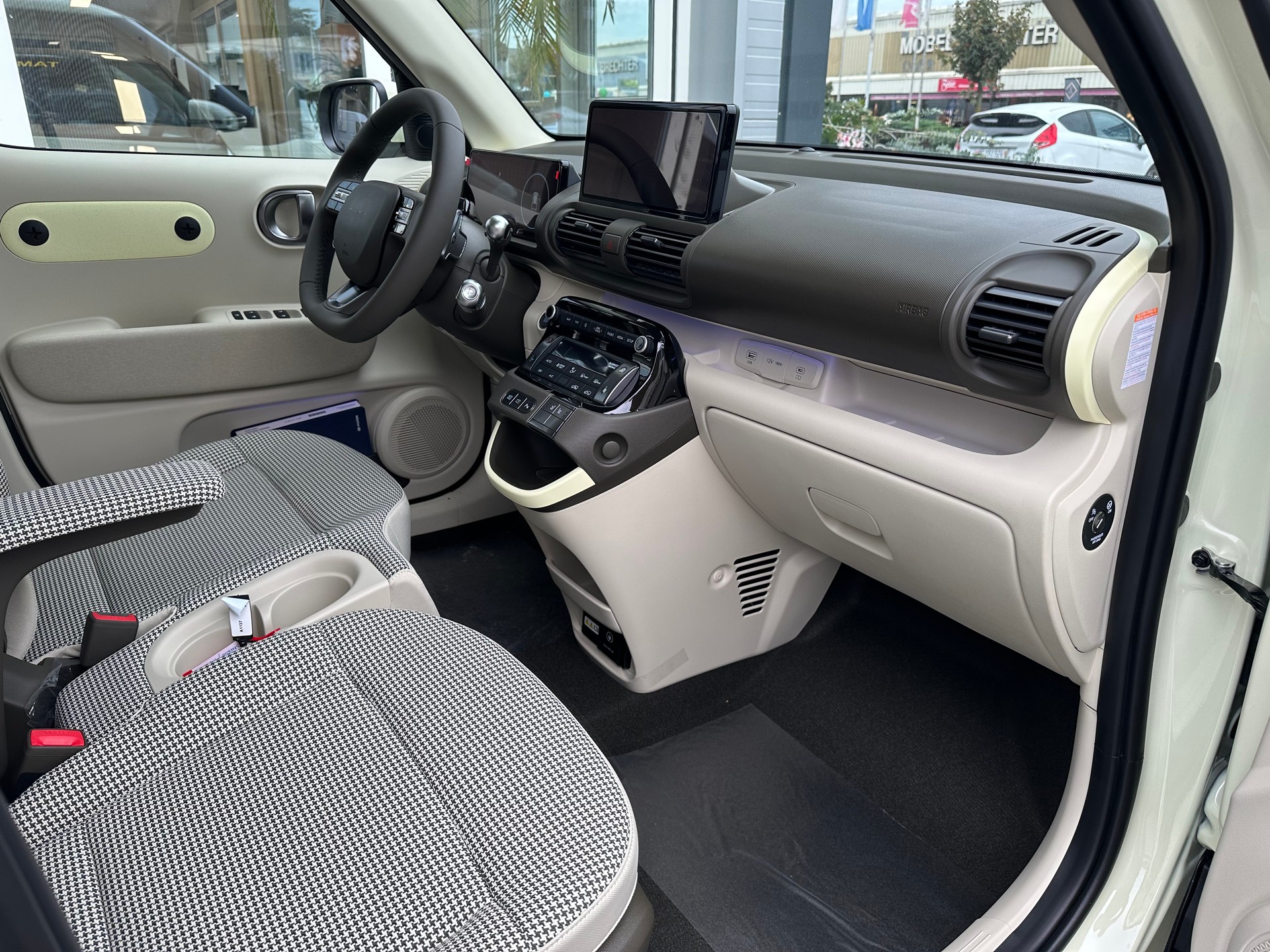 HYUNDAI Inster 49kWh Vertex-image-9