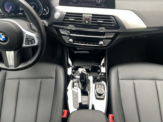 BMW X3 xDrive 30e-image-11