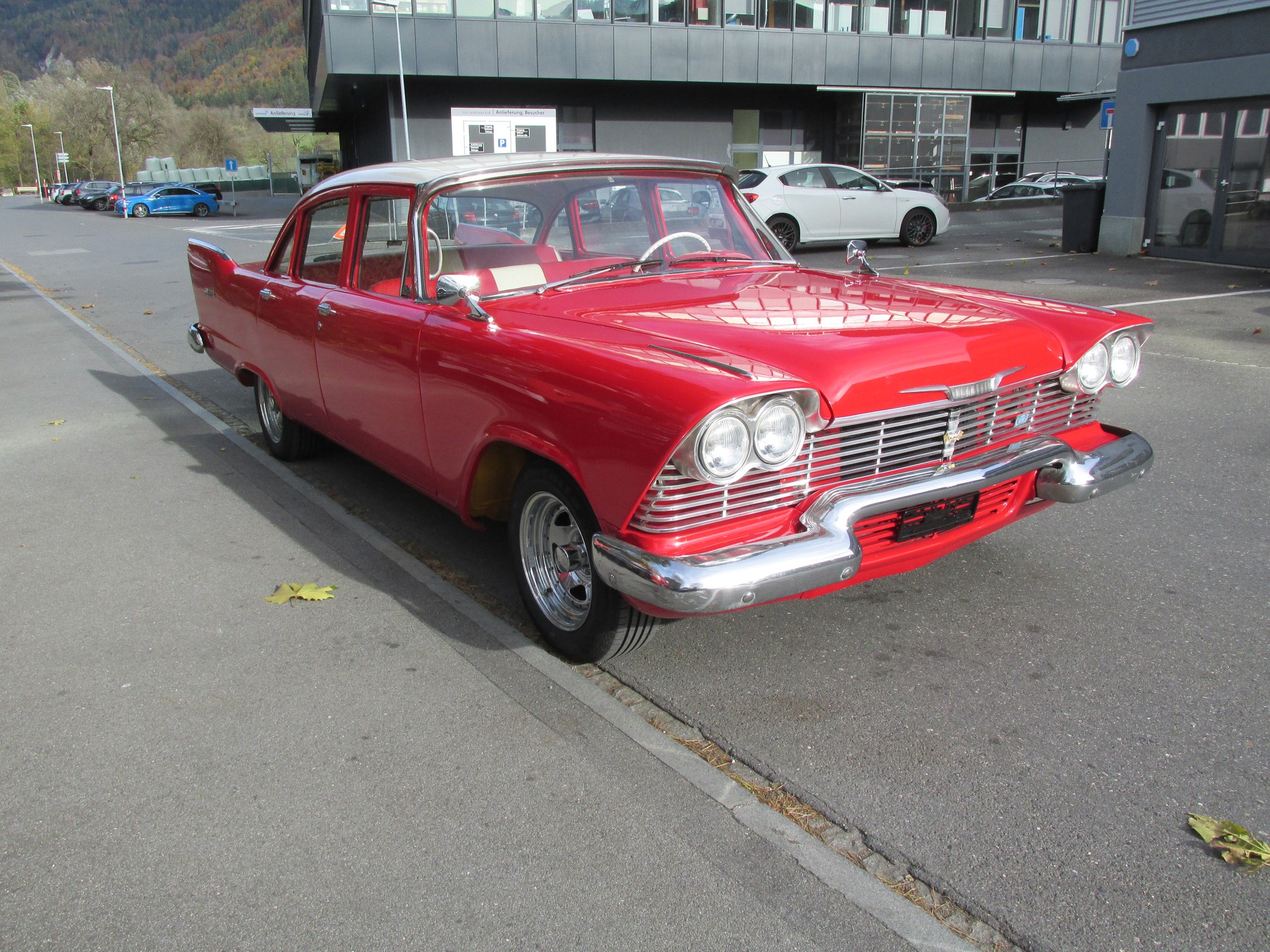 PLYMOUTH Savoy-image-8